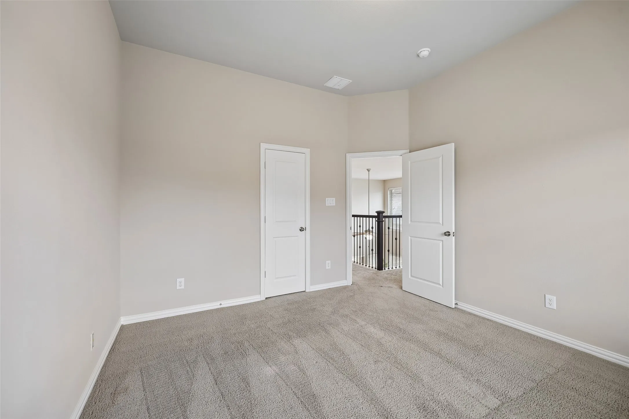 Single Family Residence For Sale in Denton County , 15604 Governors Island Way, Prosper, Texas 75078, 4 Bedroom, 4 Bathroom, 2 Garage spaces, 3,505 Sqft, built in 2016, mls#21280813, Real Estate Agent in Prosper, Homes For Sale in Denton county, Homes For Sale in Prosper, Realtor in Prosper Texas, Real Estate Brokerage Independent Realty Texas, Luminita Cordes Realtor