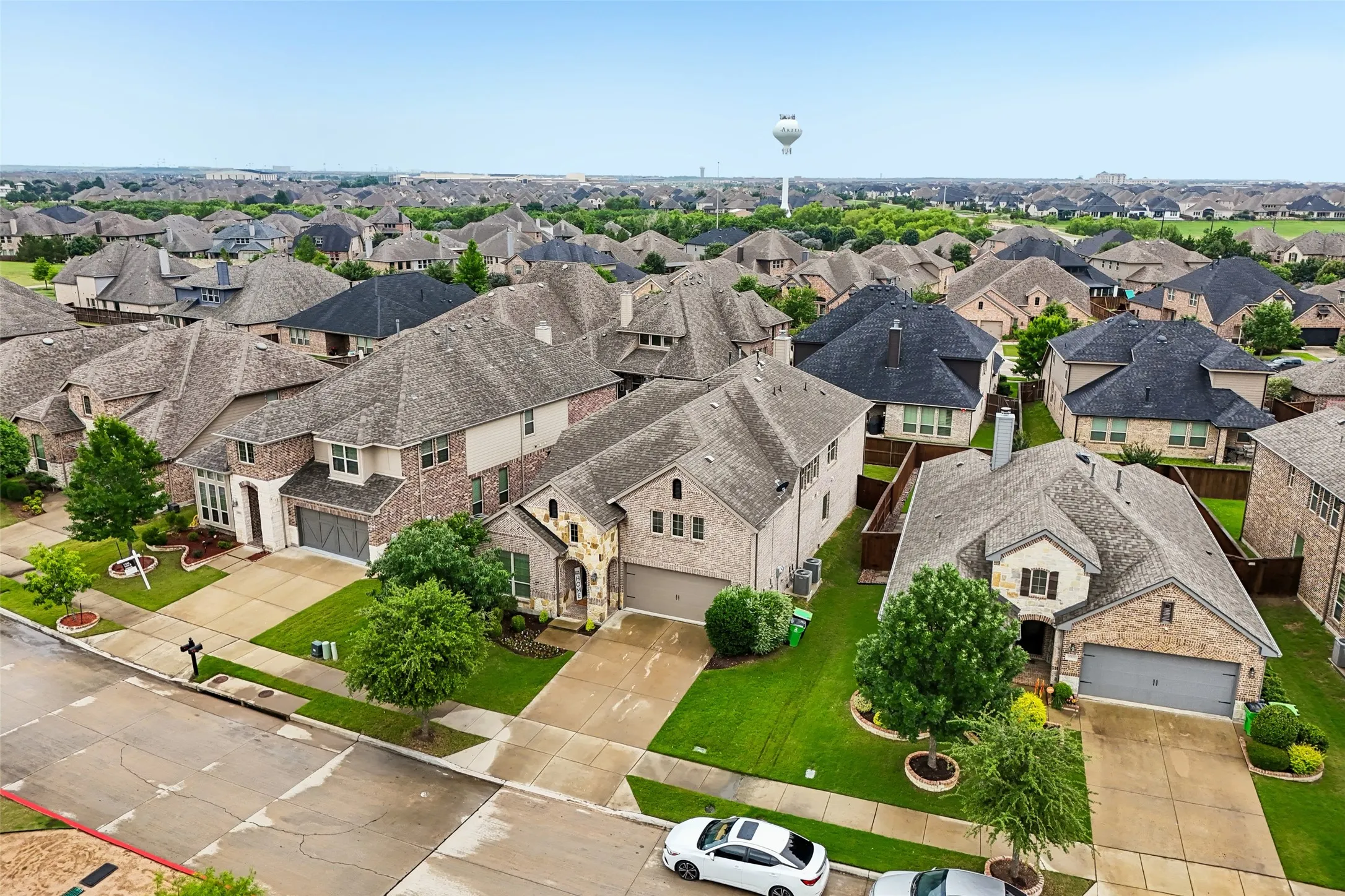 Single Family Residence For Sale in Denton County , 15604 Governors Island Way, Prosper, Texas 75078, 4 Bedroom, 4 Bathroom, 2 Garage spaces, 3,505 Sqft, built in 2016, mls#21280813, Real Estate Agent in Prosper, Homes For Sale in Denton county, Homes For Sale in Prosper, Realtor in Prosper Texas, Real Estate Brokerage Independent Realty Texas, Luminita Cordes Realtor