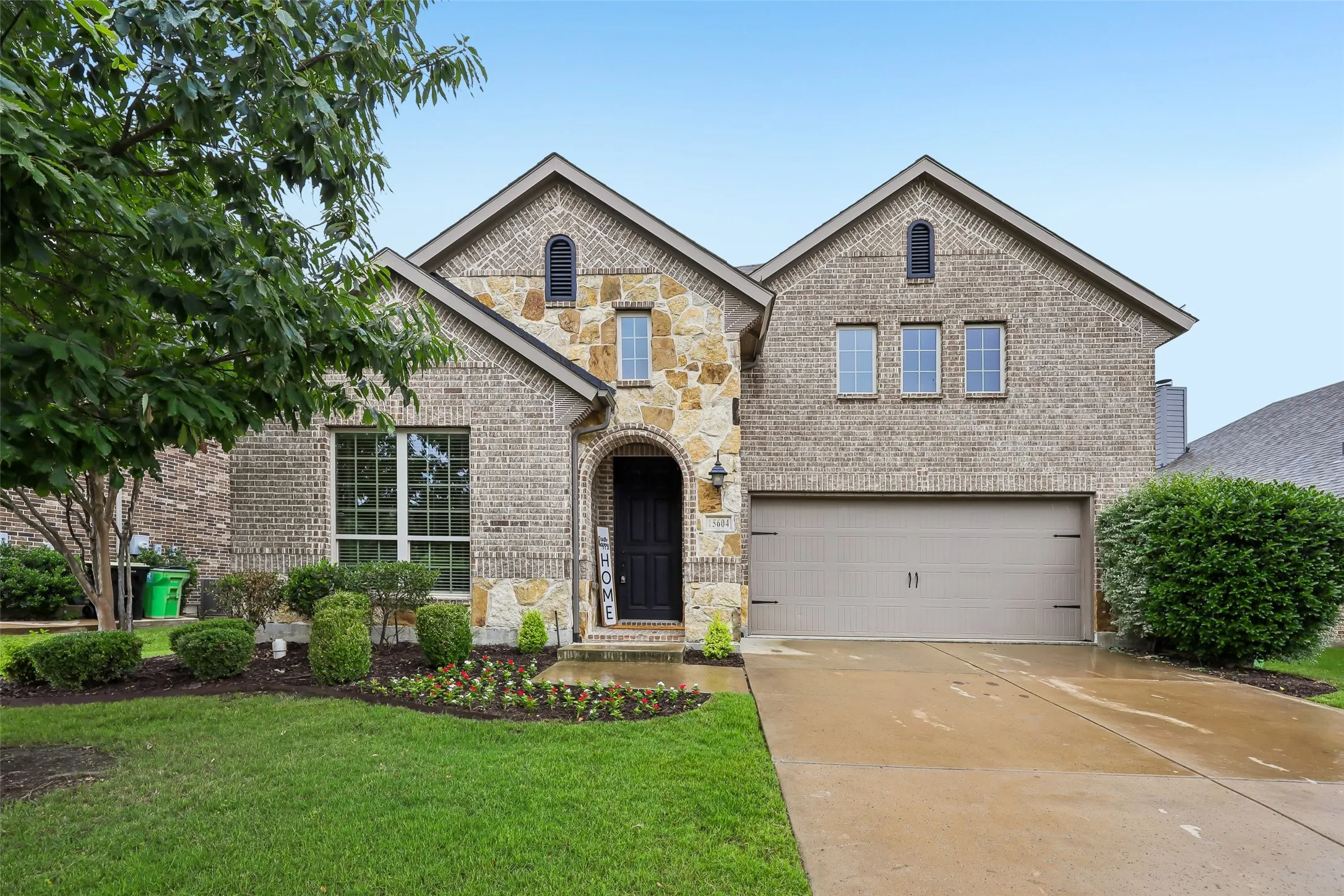 Single Family Residence For Sale in Denton County , 15604 Governors Island Way, Prosper, Texas 75078, 4 Bedroom, 4 Bathroom, 2 Garage spaces, 3,505 Sqft, built in 2016, mls#21280813, Real Estate Agent in Prosper, Homes For Sale in Denton county, Homes For Sale in Prosper, Realtor in Prosper Texas, Real Estate Brokerage Independent Realty Texas, Luminita Cordes Realtor
