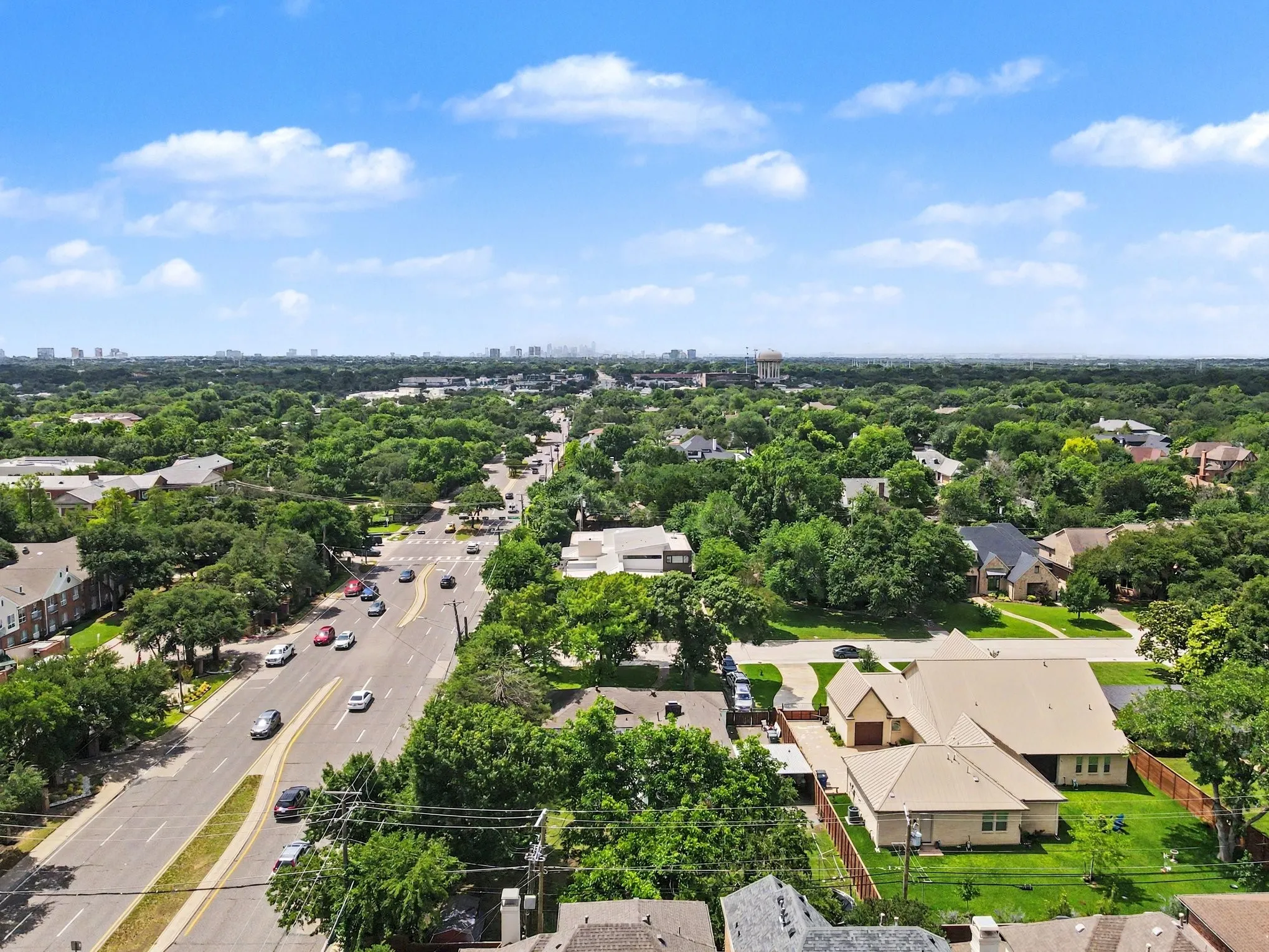 Single Family Residence For Sale in Dallas County , 5979 Charlestown Drive, Dallas, Texas 75230, 4 Bedroom, 3 Bathroom, Garage spaces, 2,715 Sqft, built in 1956, mls#21281976, Real Estate Agent in Dallas, Homes For Sale in Dallas county, Homes For Sale in Dallas, Realtor in Dallas Texas, Real Estate Brokerage Independent Realty Texas, Luminita Cordes Realtor