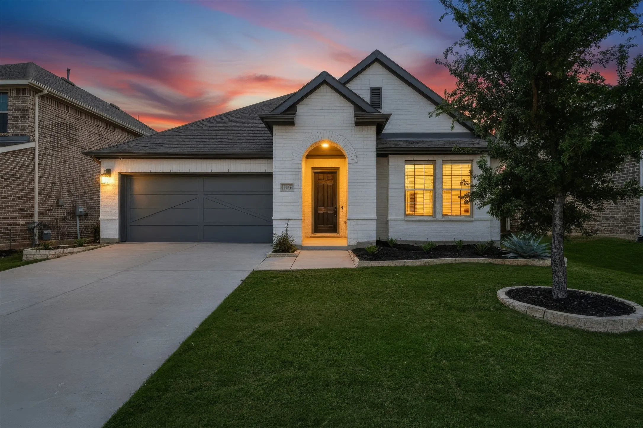 Single Family Residence For Sale in Denton County , 3720 Trail Creek Drive, Little Elm, Texas 75068, 3 Bedroom, 3 Bathroom, 2 Garage spaces, 2,133 Sqft, built in 2020, mls#21277217, Real Estate Agent in Little Elm, Homes For Sale in Denton county, Homes For Sale in Little Elm, Realtor in Little Elm Texas, Real Estate Brokerage Independent Realty Texas, Luminita Cordes Realtor