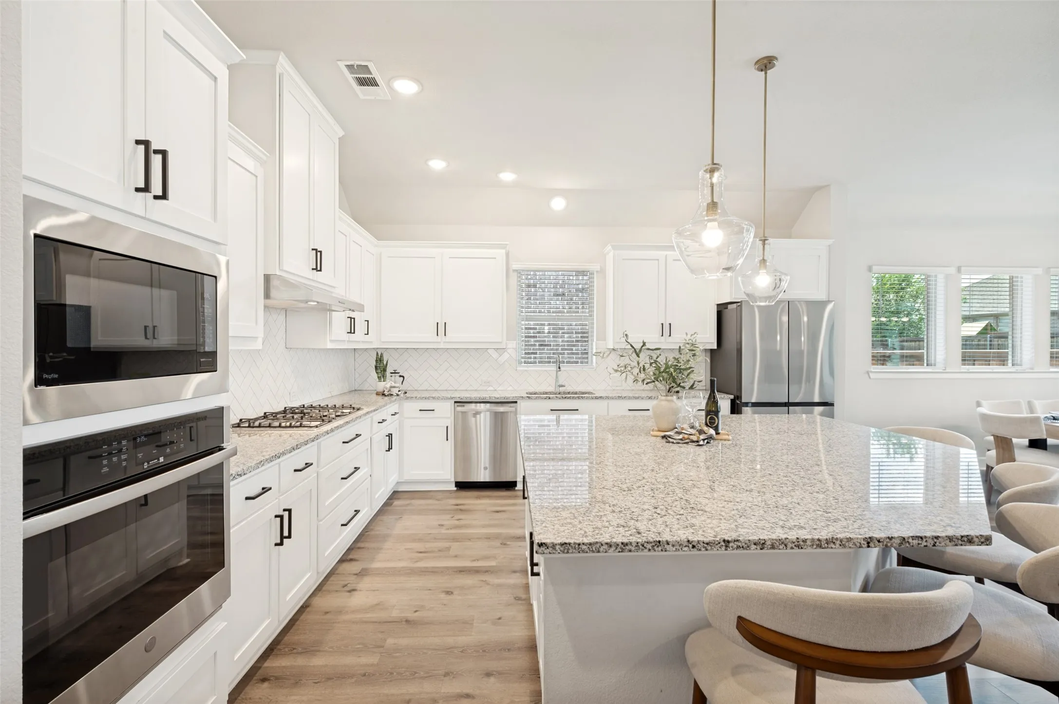 Single Family Residence For Sale in Denton County , 3720 Trail Creek Drive, Little Elm, Texas 75068, 3 Bedroom, 3 Bathroom, 2 Garage spaces, 2,133 Sqft, built in 2020, mls#21277217, Real Estate Agent in Little Elm, Homes For Sale in Denton county, Homes For Sale in Little Elm, Realtor in Little Elm Texas, Real Estate Brokerage Independent Realty Texas, Luminita Cordes Realtor