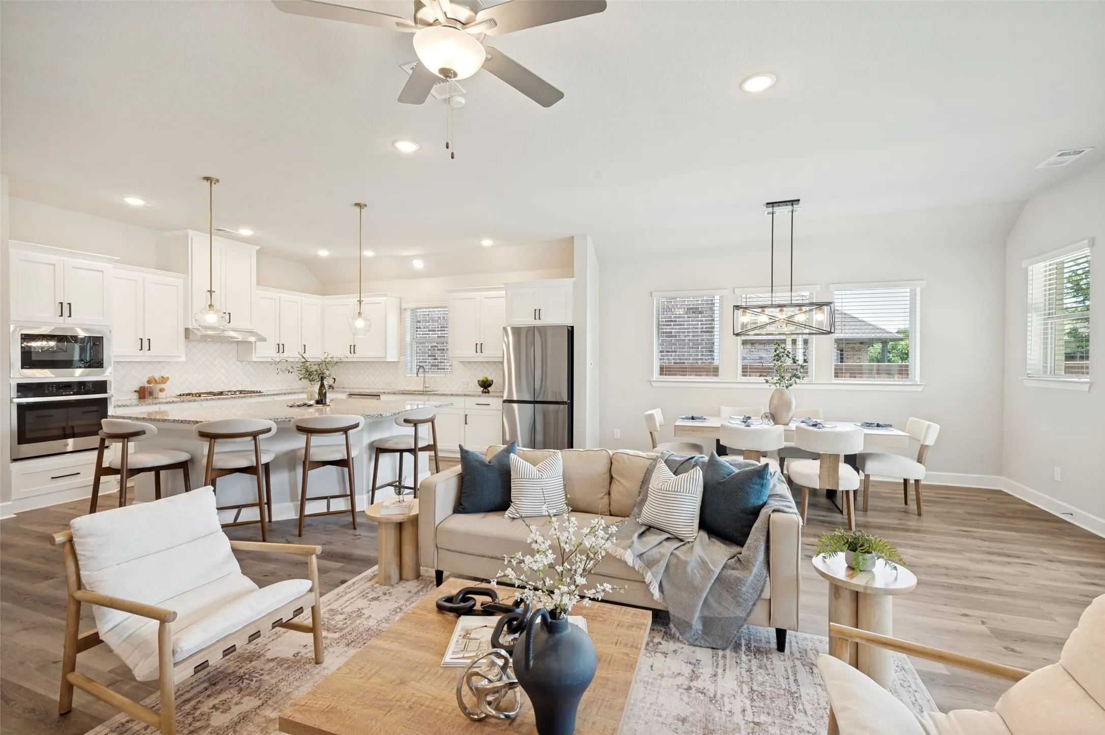 Single Family Residence For Sale in Denton County , 3720 Trail Creek Drive, Little Elm, Texas 75068, 3 Bedroom, 3 Bathroom, 2 Garage spaces, 2,133 Sqft, built in 2020, mls#21277217, Real Estate Agent in Little Elm, Homes For Sale in Denton county, Homes For Sale in Little Elm, Realtor in Little Elm Texas, Real Estate Brokerage Independent Realty Texas, Luminita Cordes Realtor