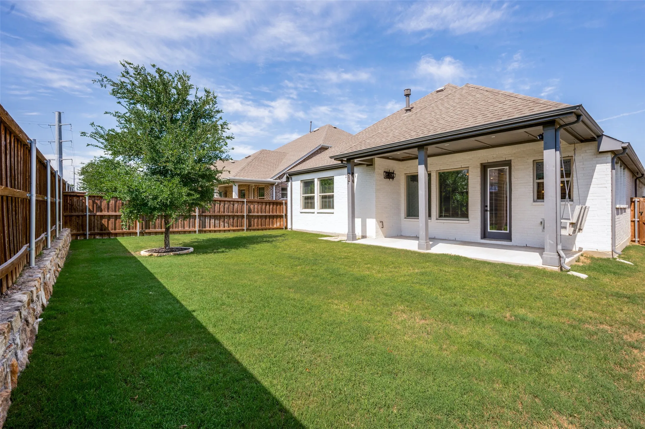 Single Family Residence For Sale in Denton County , 3720 Trail Creek Drive, Little Elm, Texas 75068, 3 Bedroom, 3 Bathroom, 2 Garage spaces, 2,133 Sqft, built in 2020, mls#21277217, Real Estate Agent in Little Elm, Homes For Sale in Denton county, Homes For Sale in Little Elm, Realtor in Little Elm Texas, Real Estate Brokerage Independent Realty Texas, Luminita Cordes Realtor