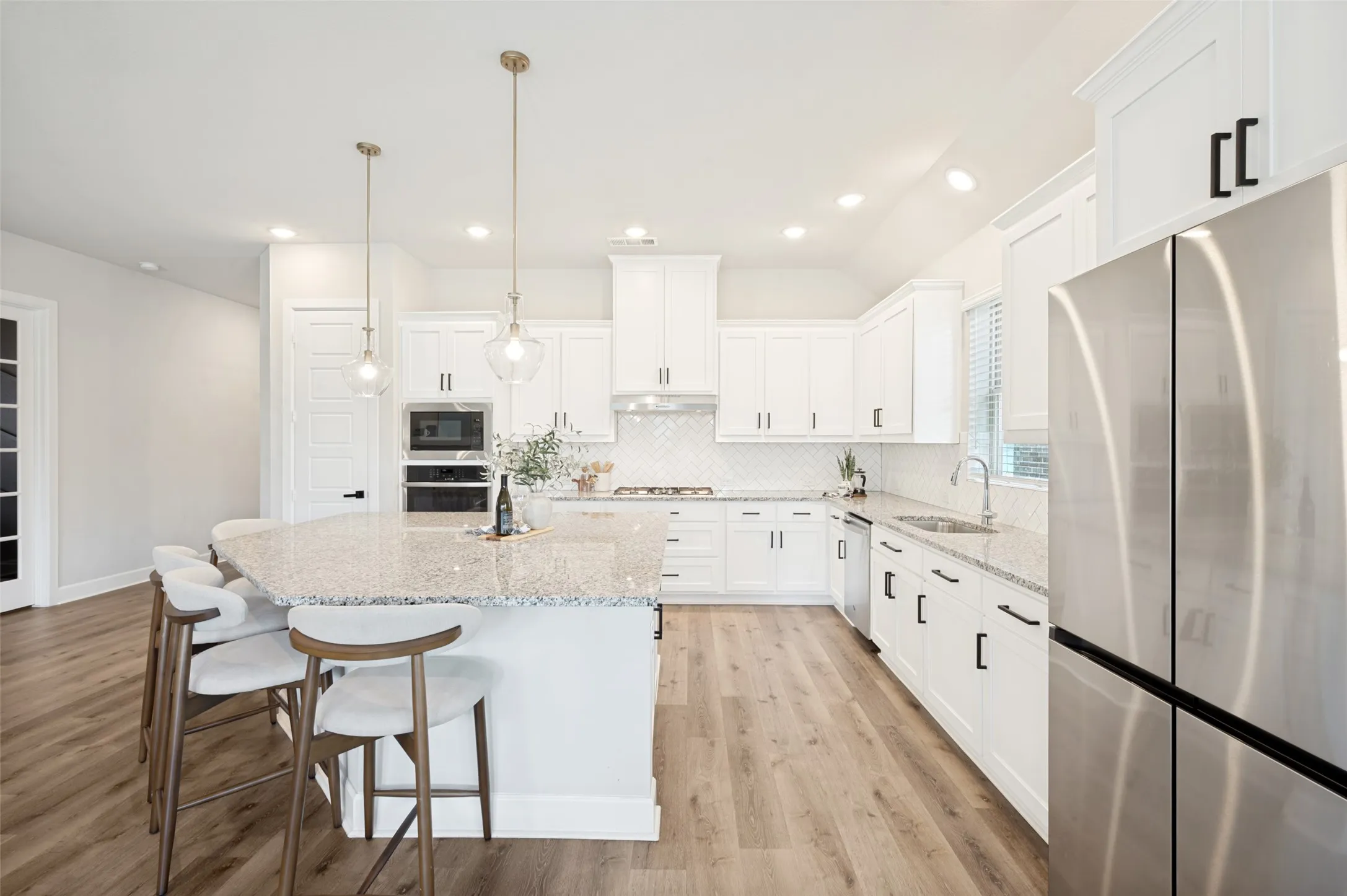 Single Family Residence For Sale in Denton County , 3720 Trail Creek Drive, Little Elm, Texas 75068, 3 Bedroom, 3 Bathroom, 2 Garage spaces, 2,133 Sqft, built in 2020, mls#21277217, Real Estate Agent in Little Elm, Homes For Sale in Denton county, Homes For Sale in Little Elm, Realtor in Little Elm Texas, Real Estate Brokerage Independent Realty Texas, Luminita Cordes Realtor