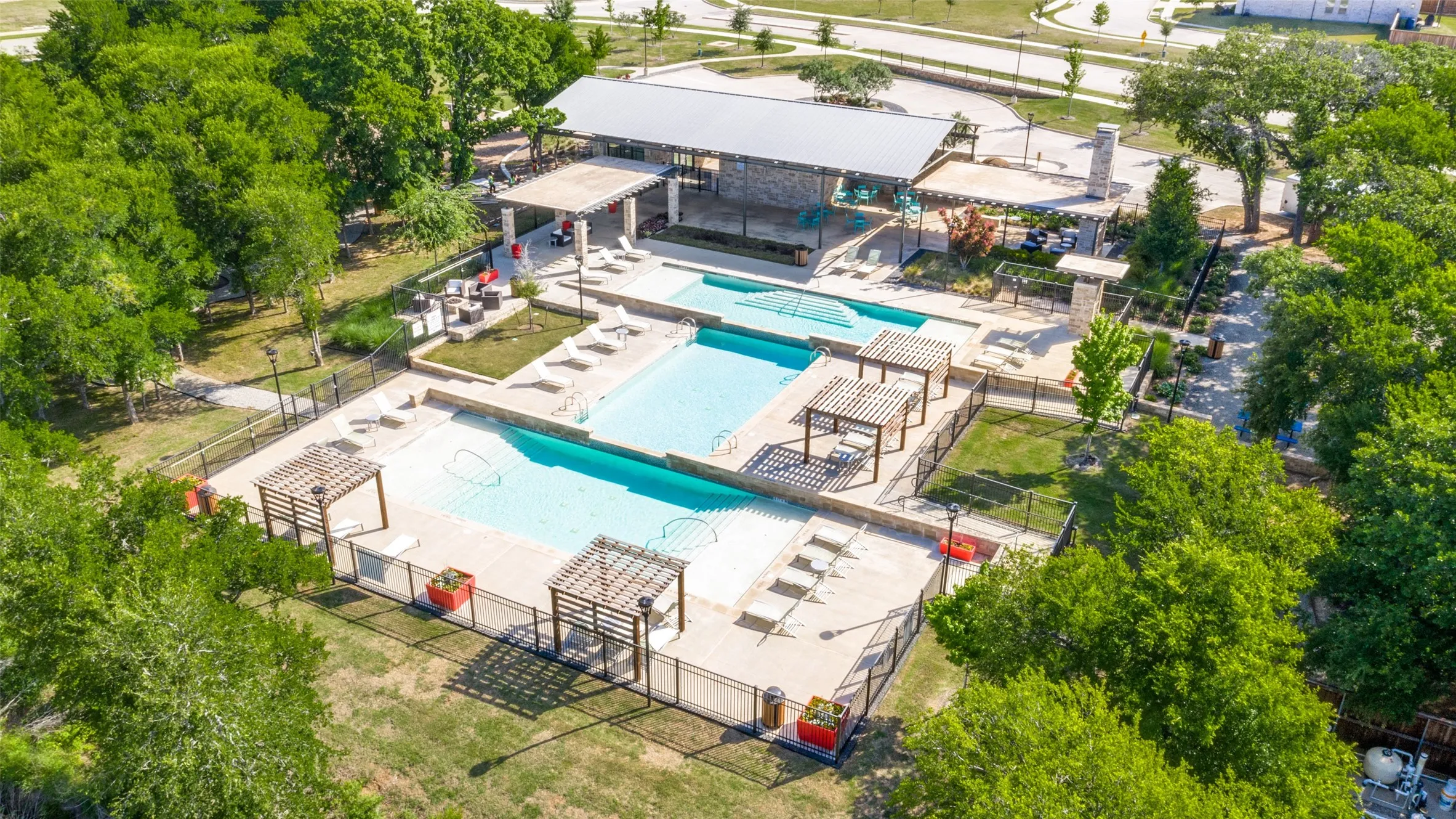 Single Family Residence For Sale in Denton County , 3720 Trail Creek Drive, Little Elm, Texas 75068, 3 Bedroom, 3 Bathroom, 2 Garage spaces, 2,133 Sqft, built in 2020, mls#21277217, Real Estate Agent in Little Elm, Homes For Sale in Denton county, Homes For Sale in Little Elm, Realtor in Little Elm Texas, Real Estate Brokerage Independent Realty Texas, Luminita Cordes Realtor