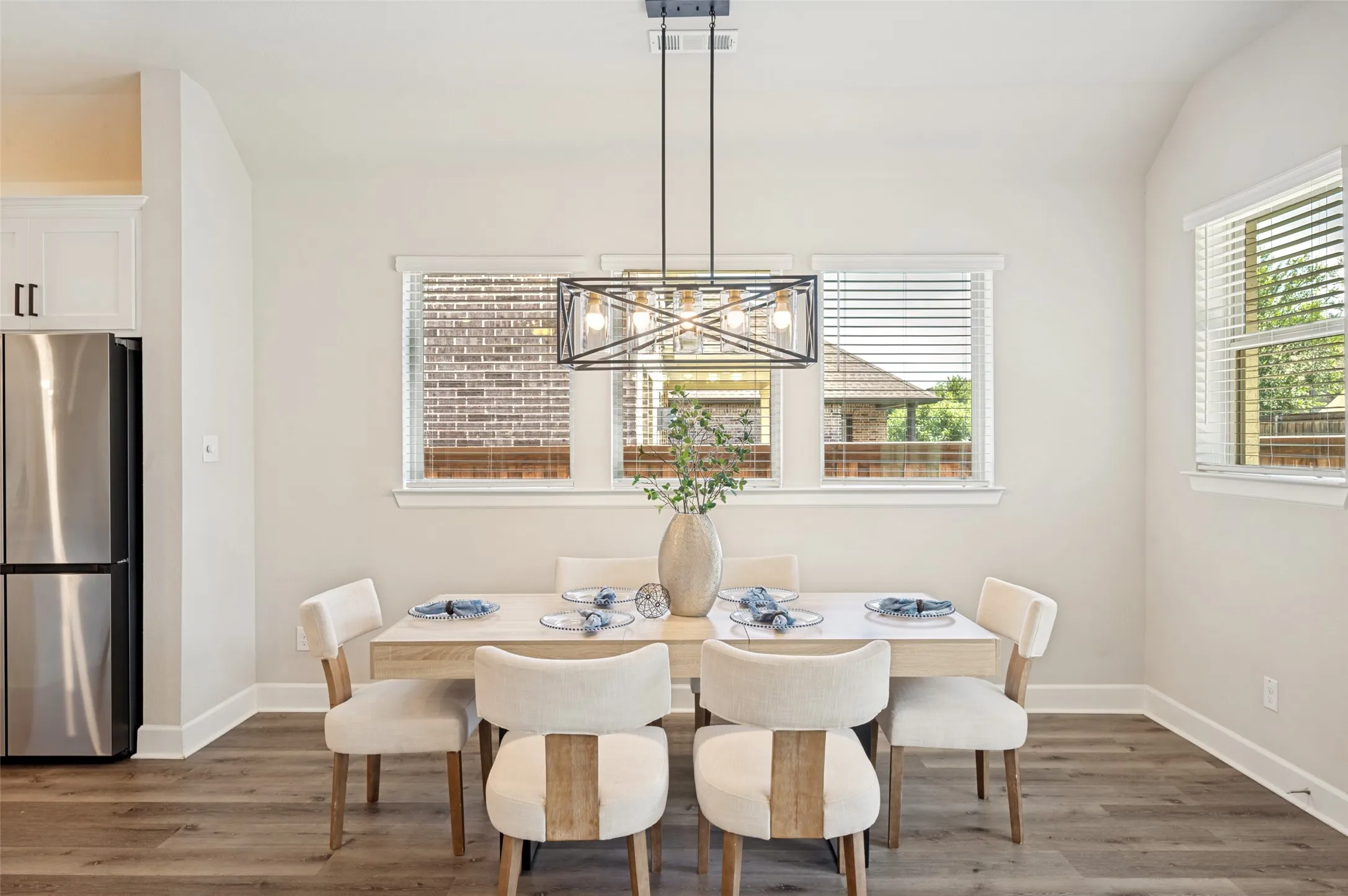 Single Family Residence For Sale in Denton County , 3720 Trail Creek Drive, Little Elm, Texas 75068, 3 Bedroom, 3 Bathroom, 2 Garage spaces, 2,133 Sqft, built in 2020, mls#21277217, Real Estate Agent in Little Elm, Homes For Sale in Denton county, Homes For Sale in Little Elm, Realtor in Little Elm Texas, Real Estate Brokerage Independent Realty Texas, Luminita Cordes Realtor