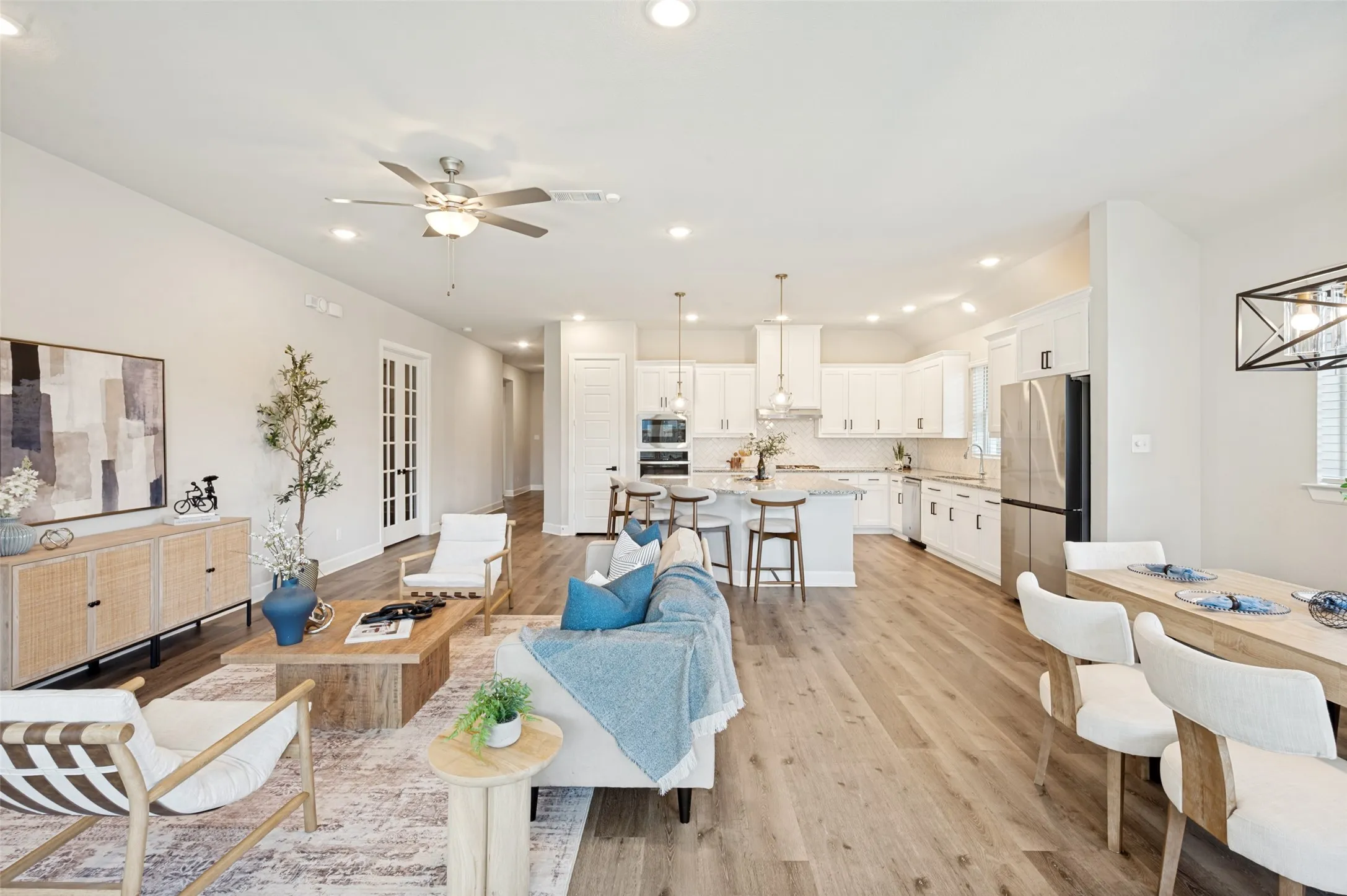 Single Family Residence For Sale in Denton County , 3720 Trail Creek Drive, Little Elm, Texas 75068, 3 Bedroom, 3 Bathroom, 2 Garage spaces, 2,133 Sqft, built in 2020, mls#21277217, Real Estate Agent in Little Elm, Homes For Sale in Denton county, Homes For Sale in Little Elm, Realtor in Little Elm Texas, Real Estate Brokerage Independent Realty Texas, Luminita Cordes Realtor