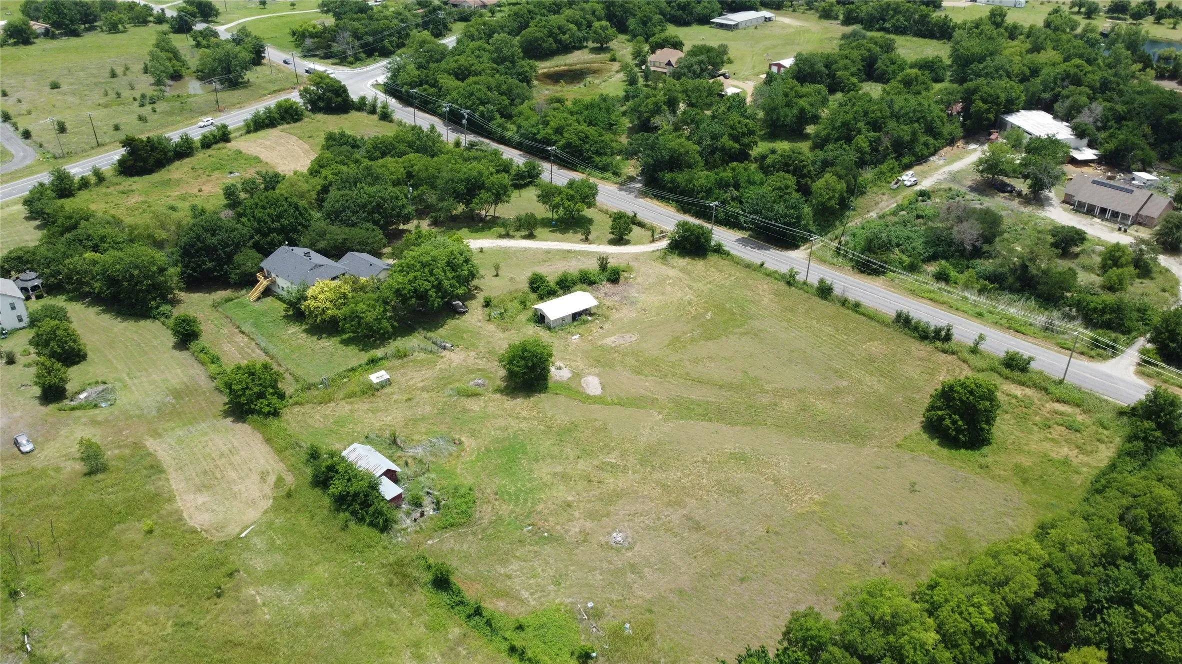 Single Family Residence For Sale in Collin County , 19455 County Road 541, Nevada, Texas 75173, 5 Bedroom, 3 Bathroom, 2 Garage spaces, 3,038 Sqft, built in 1984, mls#21280433, Real Estate Agent in Nevada, Homes For Sale in Collin county, Homes For Sale in Nevada, Realtor in Nevada Texas, Real Estate Brokerage Independent Realty Texas, Luminita Cordes Realtor