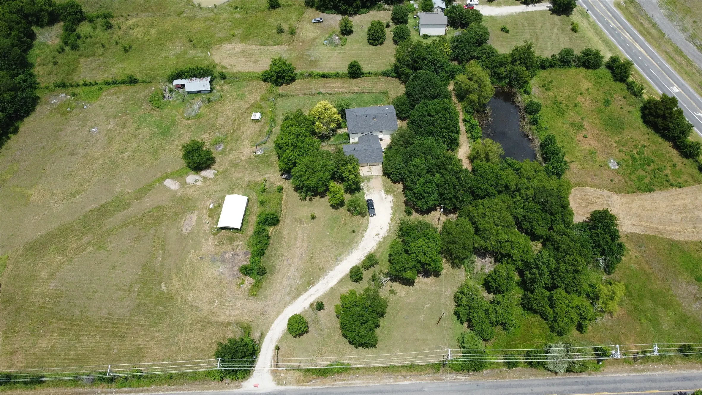 Single Family Residence For Sale in Collin County , 19455 County Road 541, Nevada, Texas 75173, 5 Bedroom, 3 Bathroom, 2 Garage spaces, 3,038 Sqft, built in 1984, mls#21280433, Real Estate Agent in Nevada, Homes For Sale in Collin county, Homes For Sale in Nevada, Realtor in Nevada Texas, Real Estate Brokerage Independent Realty Texas, Luminita Cordes Realtor