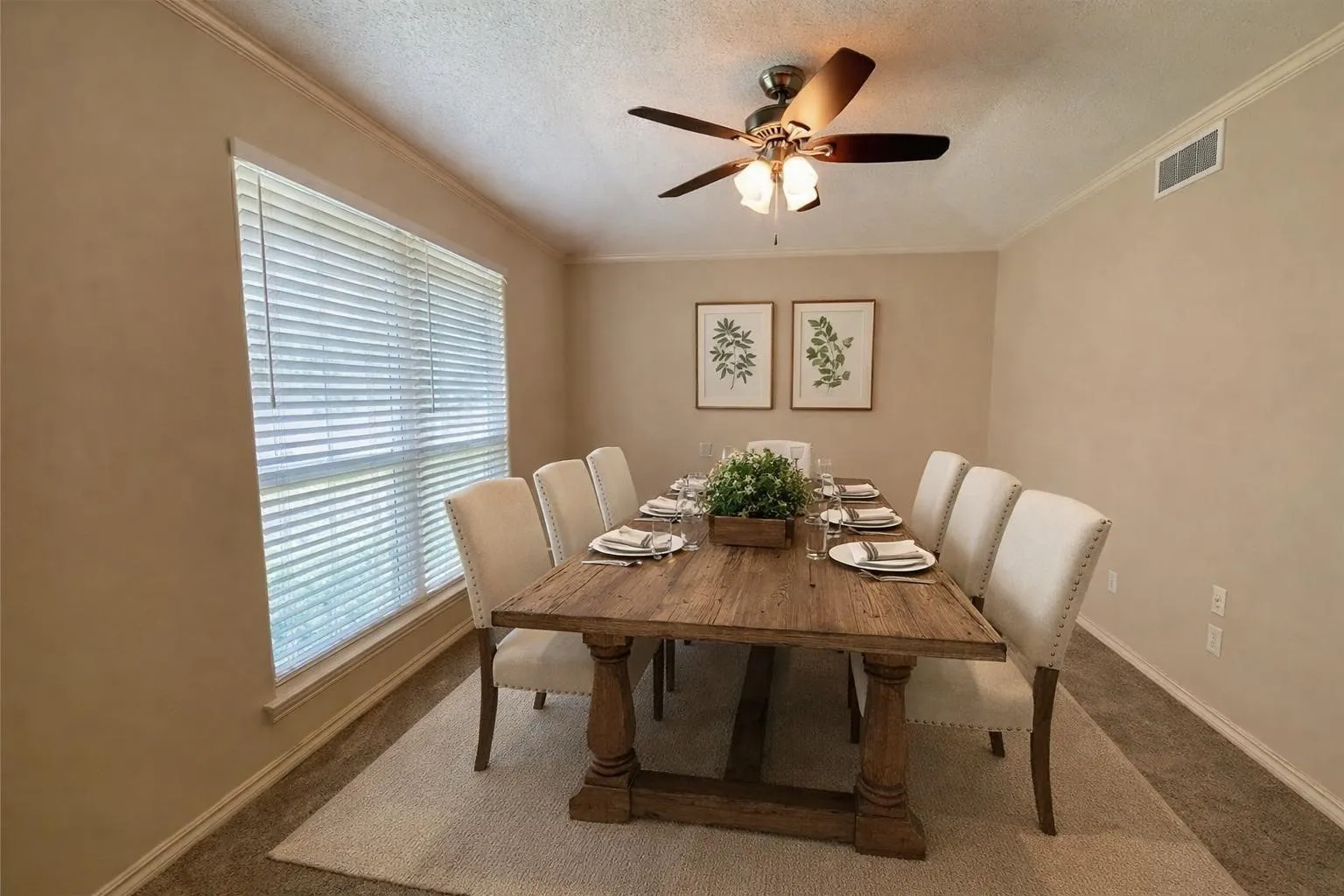 Single Family Residence For Rent in Dallas County , 909 Hillsdale Drive, Richardson, Texas 75081, 4 Bedroom, 2 Bathroom, 2 Garage spaces, 2,112 Sqft, built in 1974, mls#21282090, Real Estate Agent in Richardson, Homes For Rent in Dallas county, Homes For Rent in Richardson, Realtor in Richardson Texas, Real Estate Brokerage Independent Realty Texas, Luminita Cordes Realtor