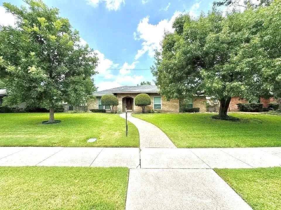 Single Family Residence For Rent in Dallas County , 909 Hillsdale Drive, Richardson, Texas 75081, 4 Bedroom, 2 Bathroom, 2 Garage spaces, 2,112 Sqft, built in 1974, mls#21282090, Real Estate Agent in Richardson, Homes For Rent in Dallas county, Homes For Rent in Richardson, Realtor in Richardson Texas, Real Estate Brokerage Independent Realty Texas, Luminita Cordes Realtor