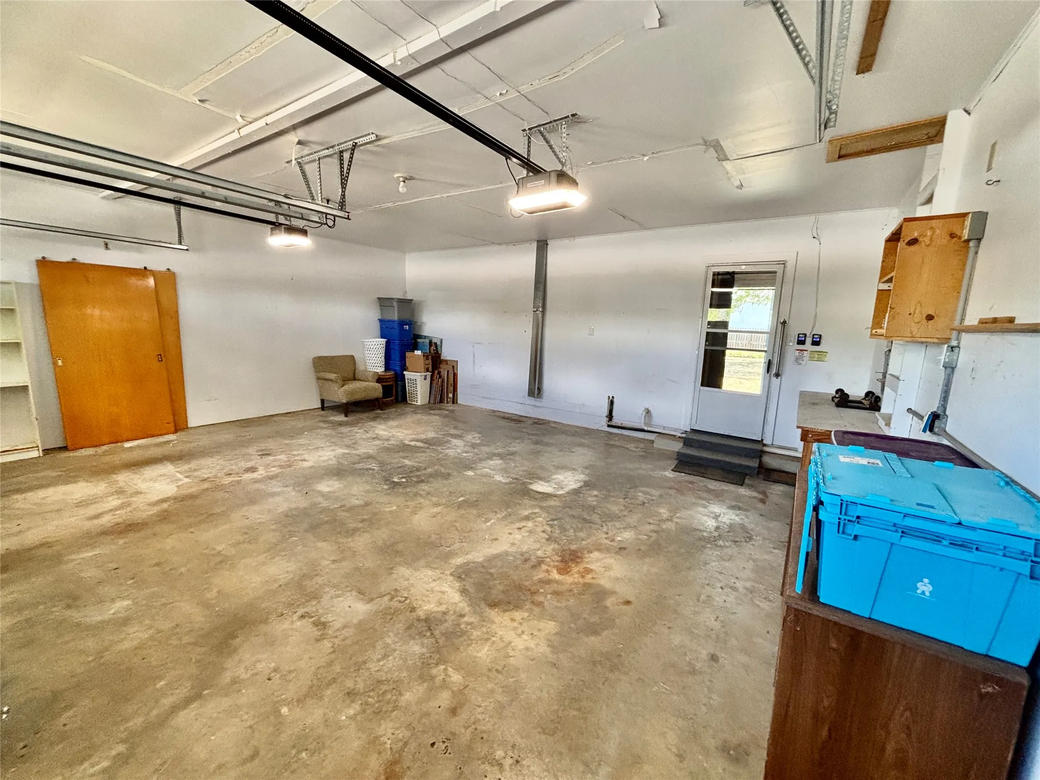 Single Family Residence For Sale in Mills County , 1410 Reynolds Street, Goldthwaite, Texas 76844, 3 Bedroom, 2 Bathroom, 2 Garage spaces, 1,477 Sqft, built in 1975, mls#21282091, Real Estate Agent in Goldthwaite, Homes For Sale in Mills county, Homes For Sale in Goldthwaite, Realtor in Goldthwaite Texas, Real Estate Brokerage Independent Realty Texas, Luminita Cordes Realtor