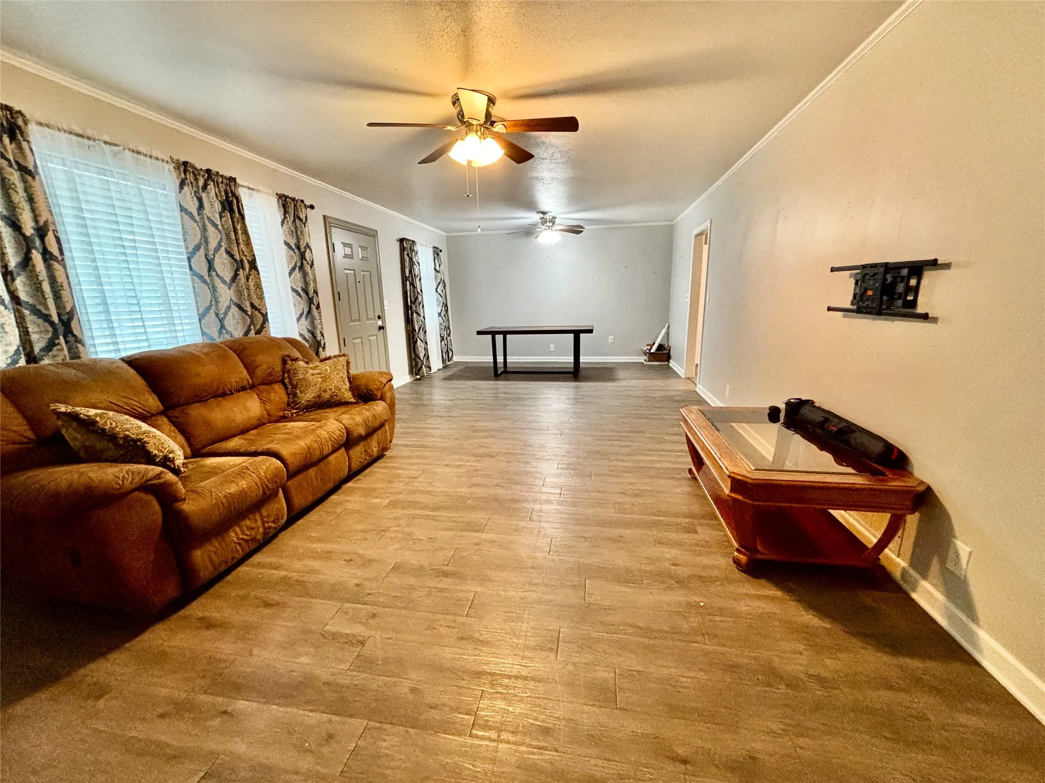 Single Family Residence For Sale in Mills County , 1410 Reynolds Street, Goldthwaite, Texas 76844, 3 Bedroom, 2 Bathroom, 2 Garage spaces, 1,477 Sqft, built in 1975, mls#21282091, Real Estate Agent in Goldthwaite, Homes For Sale in Mills county, Homes For Sale in Goldthwaite, Realtor in Goldthwaite Texas, Real Estate Brokerage Independent Realty Texas, Luminita Cordes Realtor
