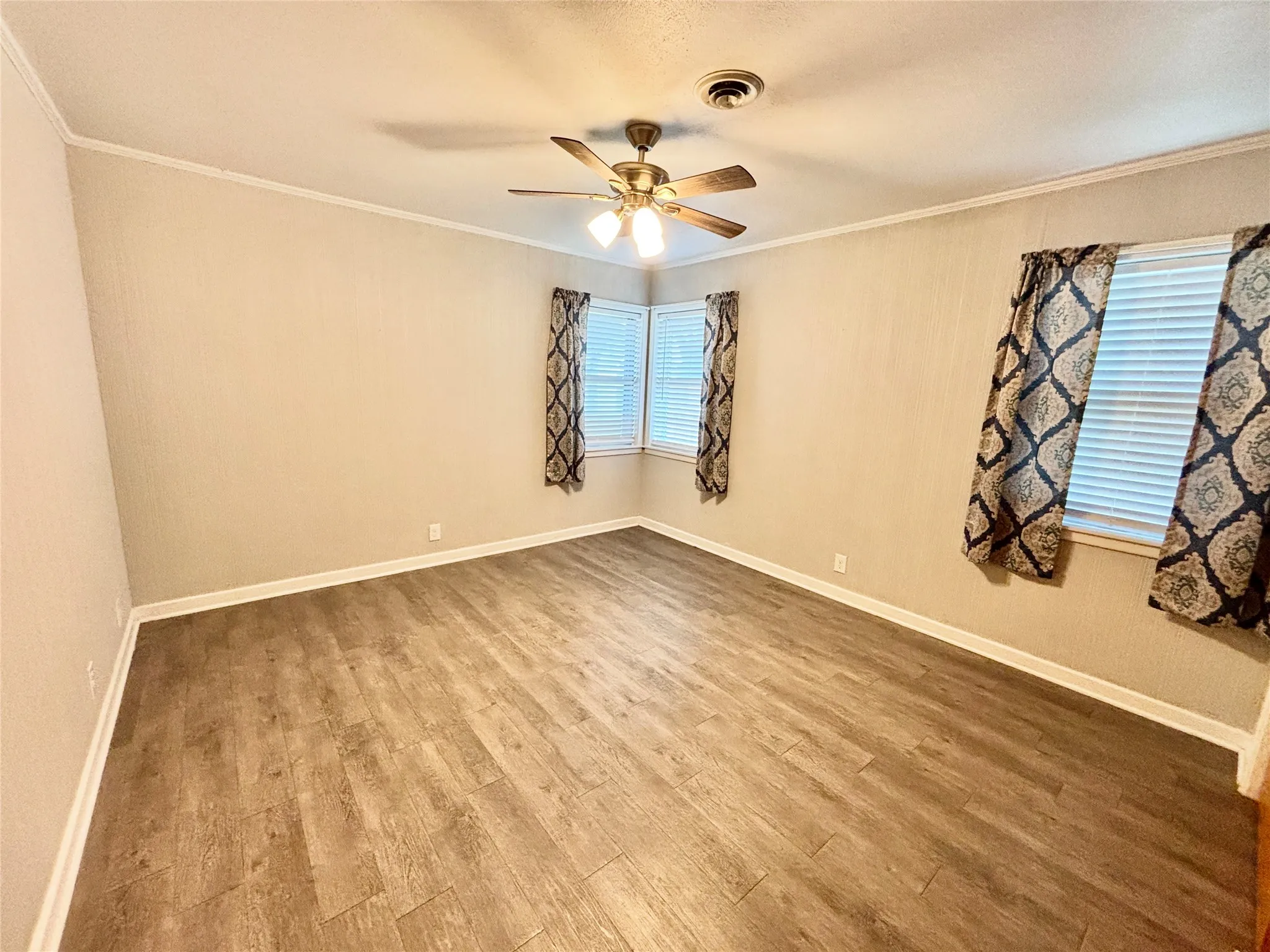 Single Family Residence For Sale in Mills County , 1410 Reynolds Street, Goldthwaite, Texas 76844, 3 Bedroom, 2 Bathroom, 2 Garage spaces, 1,477 Sqft, built in 1975, mls#21282091, Real Estate Agent in Goldthwaite, Homes For Sale in Mills county, Homes For Sale in Goldthwaite, Realtor in Goldthwaite Texas, Real Estate Brokerage Independent Realty Texas, Luminita Cordes Realtor