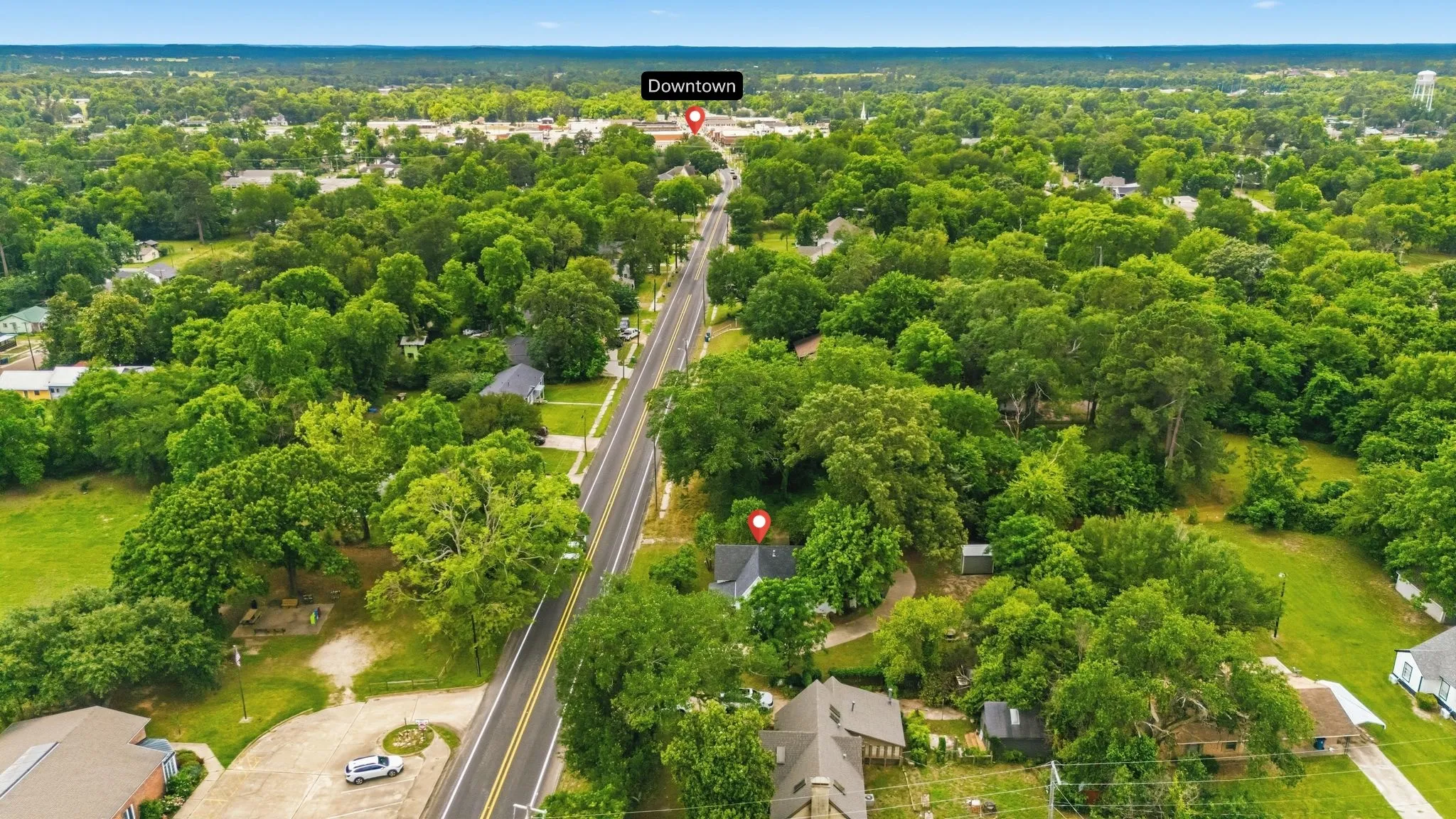 Single Family Residence For Sale in Franklin (TX) County , 911 N Main Street, Winnsboro, Texas 75494, 1 Bedroom, 2 Bathroom, Garage spaces, 1,011 Sqft, built in 1960, mls#21281858, Real Estate Agent in Winnsboro, Homes For Sale in Franklin (TX) county, Homes For Sale in Winnsboro, Realtor in Winnsboro Texas, Real Estate Brokerage Independent Realty Texas, Luminita Cordes Realtor
