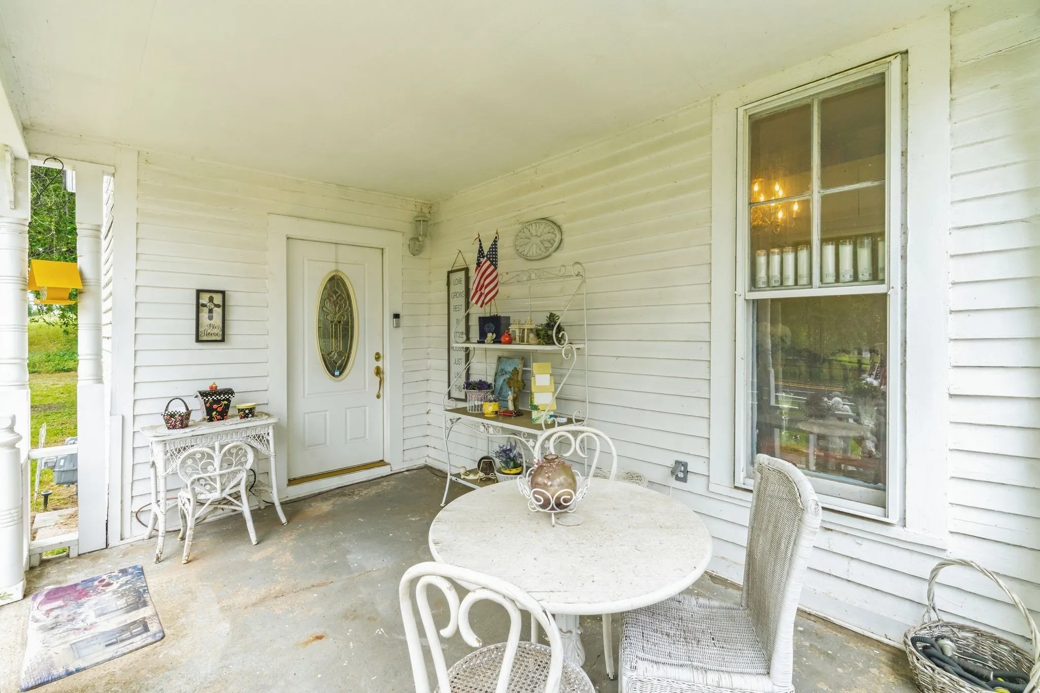 Single Family Residence For Sale in Franklin (TX) County , 911 N Main Street, Winnsboro, Texas 75494, 1 Bedroom, 2 Bathroom, Garage spaces, 1,011 Sqft, built in 1960, mls#21281858, Real Estate Agent in Winnsboro, Homes For Sale in Franklin (TX) county, Homes For Sale in Winnsboro, Realtor in Winnsboro Texas, Real Estate Brokerage Independent Realty Texas, Luminita Cordes Realtor