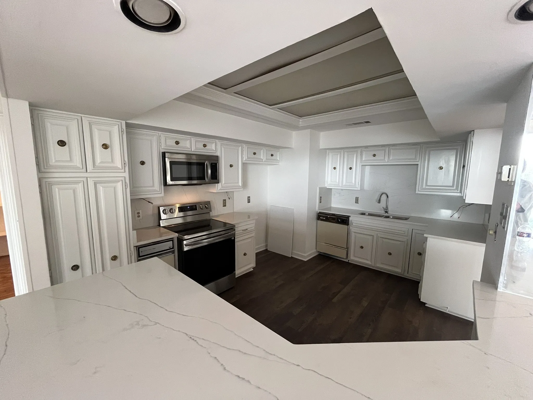 Condominium For Sale in Dallas County , 5200 Keller Springs Road 1236, Dallas, Texas 75248, 1 Bedroom, 2 Bathrooms, Garage spaces, 1,685 Sqft, built in 1981, Price $290,000, mls#21280976, Real Estate Agent in Dallas, Homes For Sale in Dallas county, Homes For Sale in Dallas, Realtor in Dallas Texas, Real Estate Brokerage Independent Realty Texas, Luminita Cordes Realtor