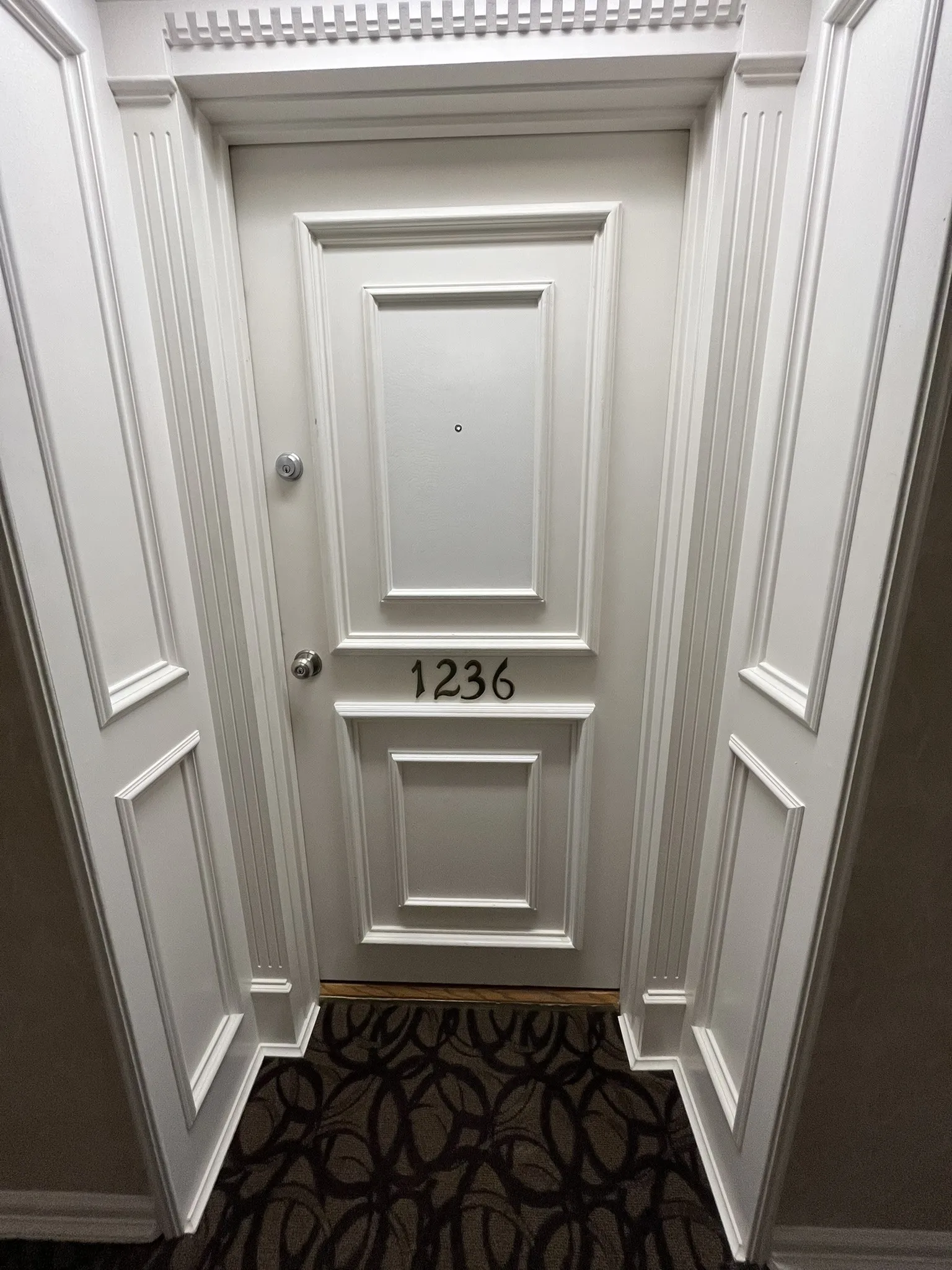 Condominium For Sale in Dallas County , 5200 Keller Springs Road 1236, Dallas, Texas 75248, 1 Bedroom, 2 Bathrooms, Garage spaces, 1,685 Sqft, built in 1981, Price $290,000, mls#21280976, Real Estate Agent in Dallas, Homes For Sale in Dallas county, Homes For Sale in Dallas, Realtor in Dallas Texas, Real Estate Brokerage Independent Realty Texas, Luminita Cordes Realtor