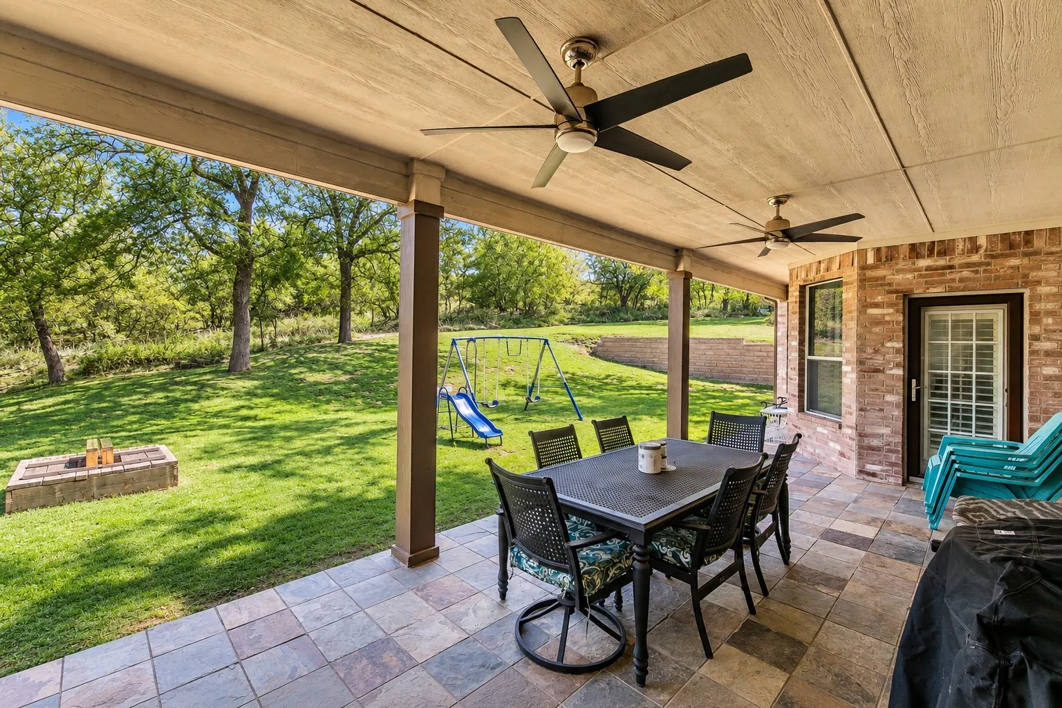 Single Family Residence For Sale in Tarrant County , 12548 Avondale Ridge Drive, Fort Worth, Texas 76179, 5 Bedroom, 6 Bathroom, 3 Garage spaces, 6,854 Sqft, built in 2006, mls#21282112, Real Estate Agent in Fort Worth, Homes For Sale in Tarrant county, Homes For Sale in Fort Worth, Realtor in Fort Worth Texas, Real Estate Brokerage Independent Realty Texas, Luminita Cordes Realtor
