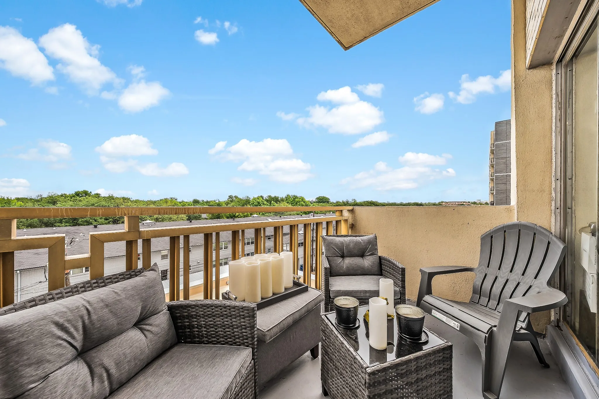 Condominium For Rent in Dallas County , 6211 W Northwest Highway G417, Dallas, Texas 75225, 1 Bedroom, 1 Bathroom, Garage spaces, 397 Sqft, built in 1966, mls#21282127, Real Estate Agent in Dallas, Homes For Rent in Dallas county, Homes For Rent in Dallas, Realtor in Dallas Texas, Real Estate Brokerage Independent Realty Texas, Luminita Cordes Realtor