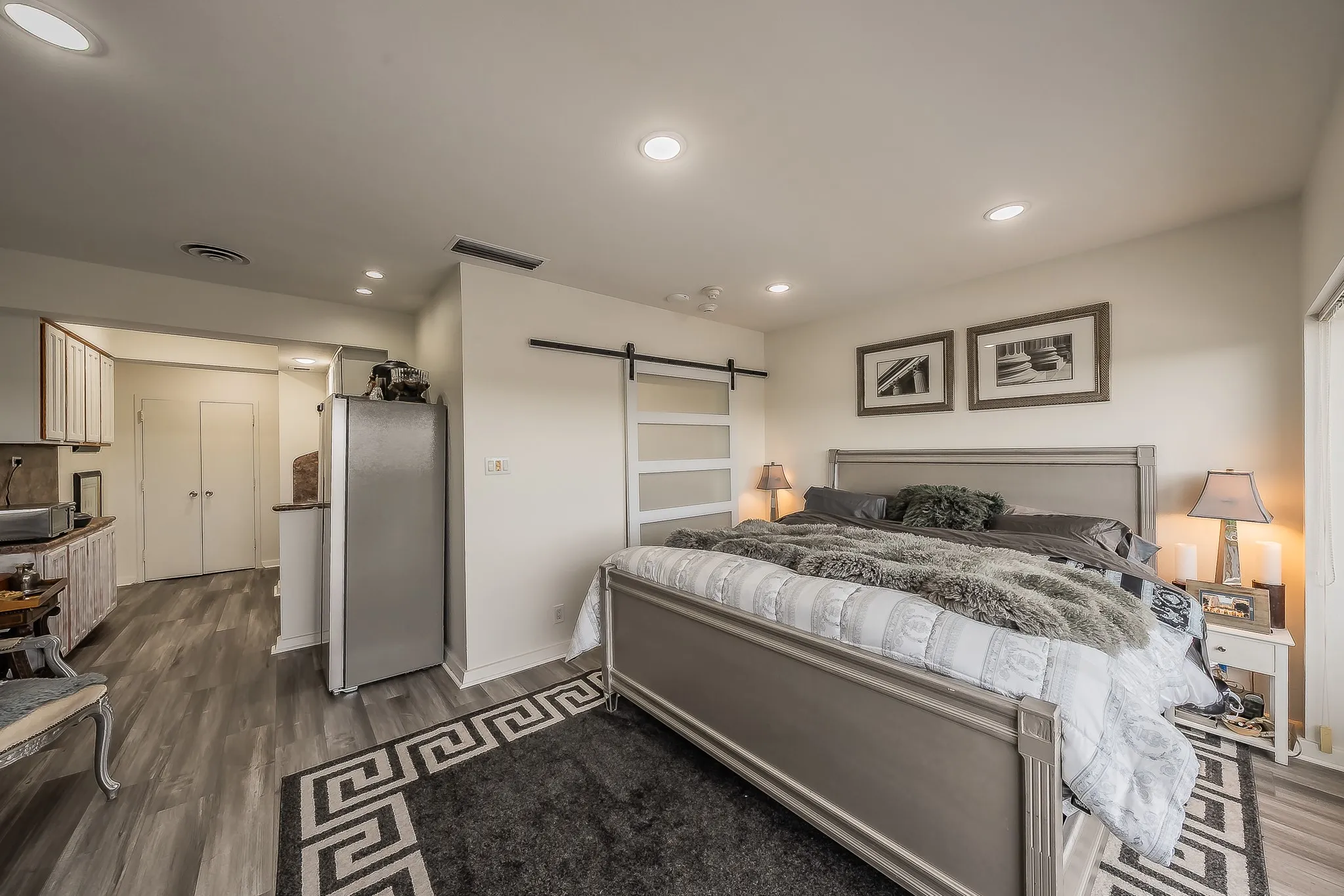 Condominium For Rent in Dallas County , 6211 W Northwest Highway G417, Dallas, Texas 75225, 1 Bedroom, 1 Bathroom, Garage spaces, 397 Sqft, built in 1966, mls#21282127, Real Estate Agent in Dallas, Homes For Rent in Dallas county, Homes For Rent in Dallas, Realtor in Dallas Texas, Real Estate Brokerage Independent Realty Texas, Luminita Cordes Realtor