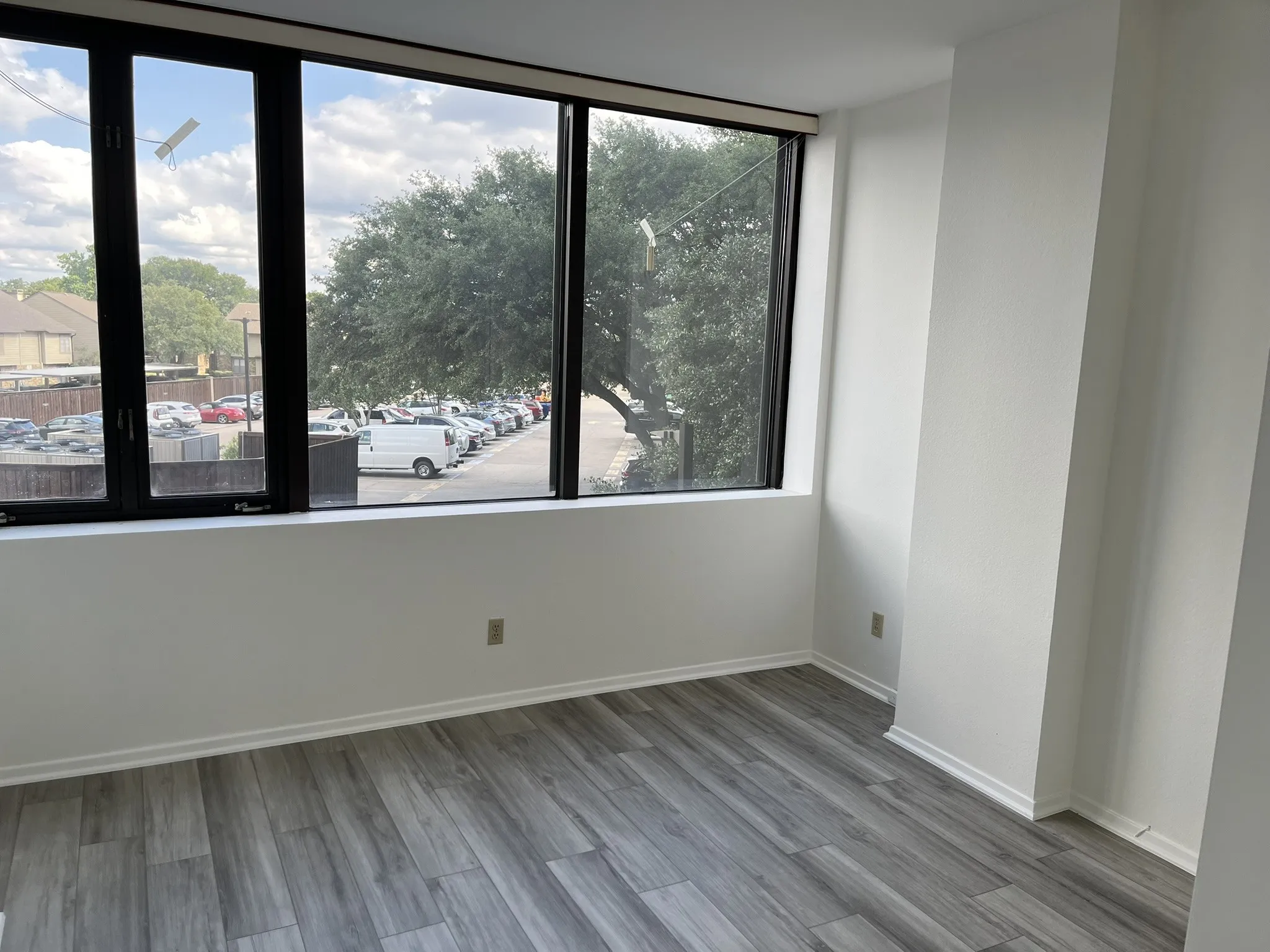 Condominium For Sale in Dallas County , 5200 Keller Springs Road 215, Dallas, Texas 75248, 2 Bedrooms, 2 Bathrooms, Garage spaces, 1,685 Sqft, built in 1981, Price $270,000, mls#21282132, Real Estate Agent in Dallas, Homes For Sale in Dallas county, Homes For Sale in Dallas, Realtor in Dallas Texas, Real Estate Brokerage Independent Realty Texas, Luminita Cordes Realtor