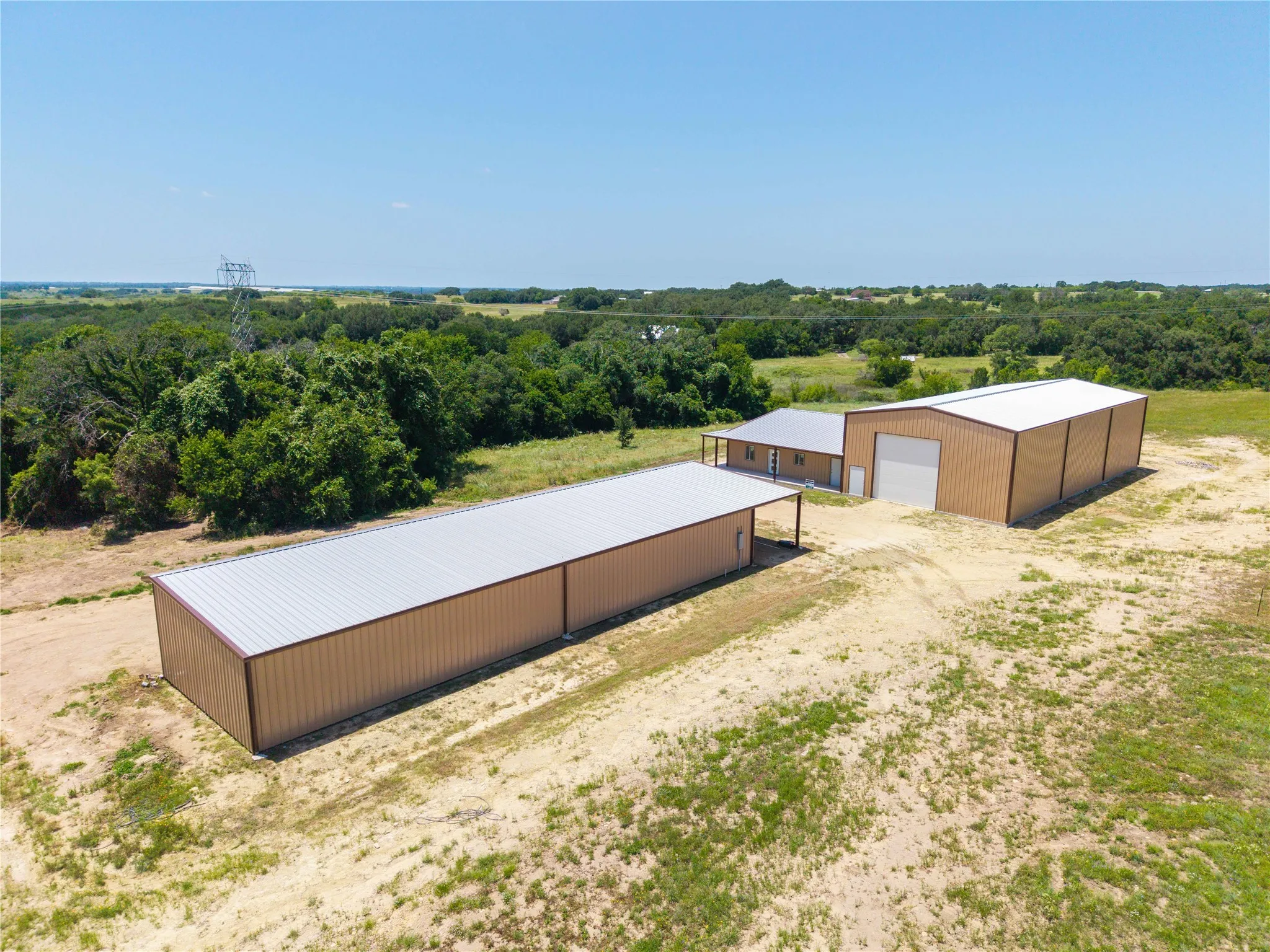 Farm For Sale in Erath County , 3885 CR 522 B, Stephenville, Texas 76401, 3 Bedroom, 2 Bathroom, 4 Garage spaces, 2,000 Sqft, built in 2021, mls#21279518, Real Estate Agent in Stephenville, Homes For Sale in Erath county, Homes For Sale in Stephenville, Realtor in Stephenville Texas, Real Estate Brokerage Independent Realty Texas, Luminita Cordes Realtor