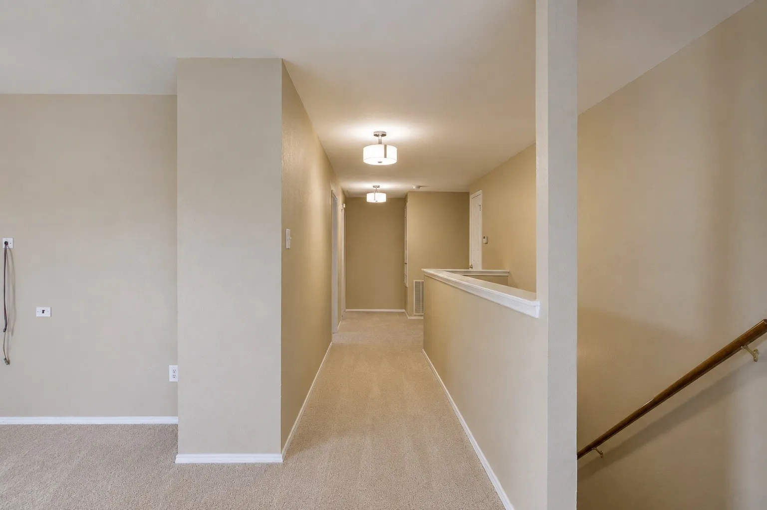 Single Family Residence For Rent in Collin County , 3408 Paradise Valley Drive, Plano, Texas 75025, 5 Bedroom, 3 Bathroom, 2 Garage spaces, 3,240 Sqft, built in 1999, mls#21271058, Real Estate Agent in Plano, Homes For Rent in Collin county, Homes For Rent in Plano, Realtor in Plano Texas, Real Estate Brokerage Independent Realty Texas, Luminita Cordes Realtor