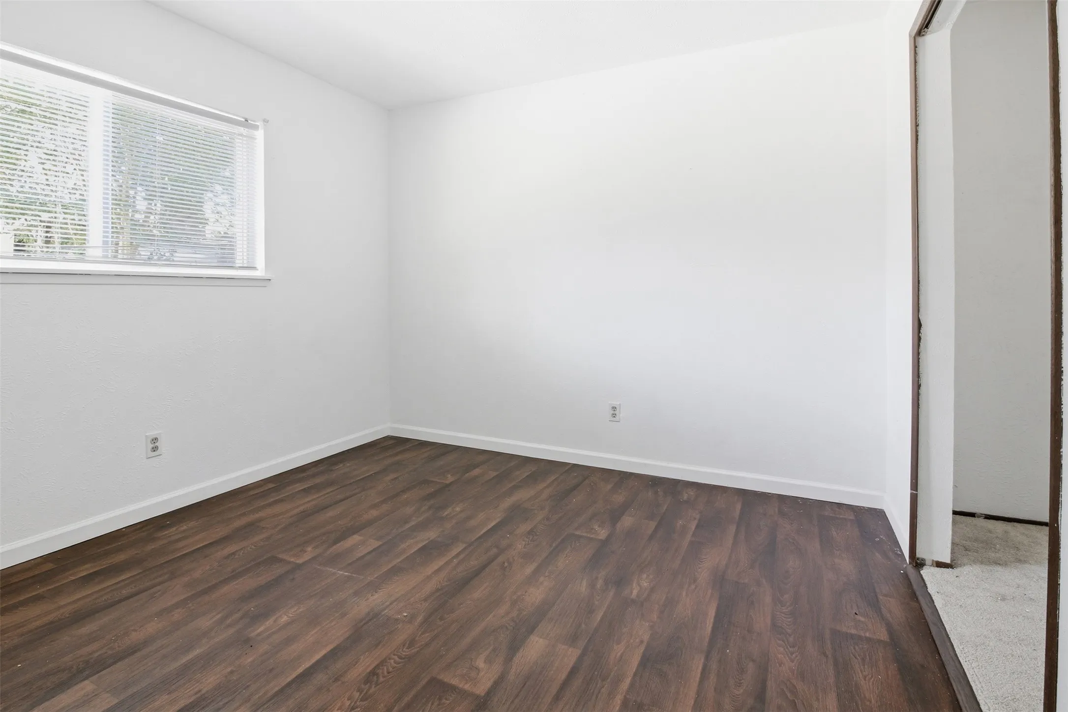 Single Family Residence For Sale in Tarrant County , 2604 Woodside Drive, Arlington, Texas 76016, 4 Bedrooms, 3 Bathrooms, 2 Garage spaces, 2,262 Sqft, built in 1976, Price $300,000, mls#21282066, Real Estate Agent in Arlington, Homes For Sale in Tarrant county, Homes For Sale in Arlington, Realtor in Arlington Texas, Real Estate Brokerage Independent Realty Texas, Luminita Cordes Realtor