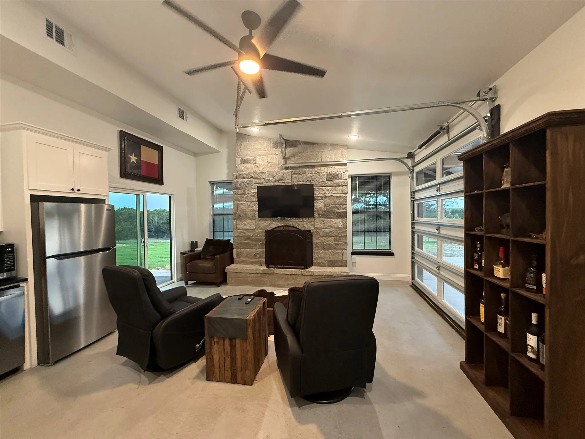 Single Family Residence For Rent in Hood County , 1034 Sanctuary Drive, Tolar, Texas 76476, 1 Bedroom, 1 Bathroom, Garage spaces, 553 Sqft, built in 2025, Price $2,500, mls#21281800, Real Estate Agent in Tolar, Homes For Rent in Hood county, Homes For Rent in Tolar, Realtor in Tolar Texas, Real Estate Brokerage Independent Realty Texas, Luminita Cordes Realtor