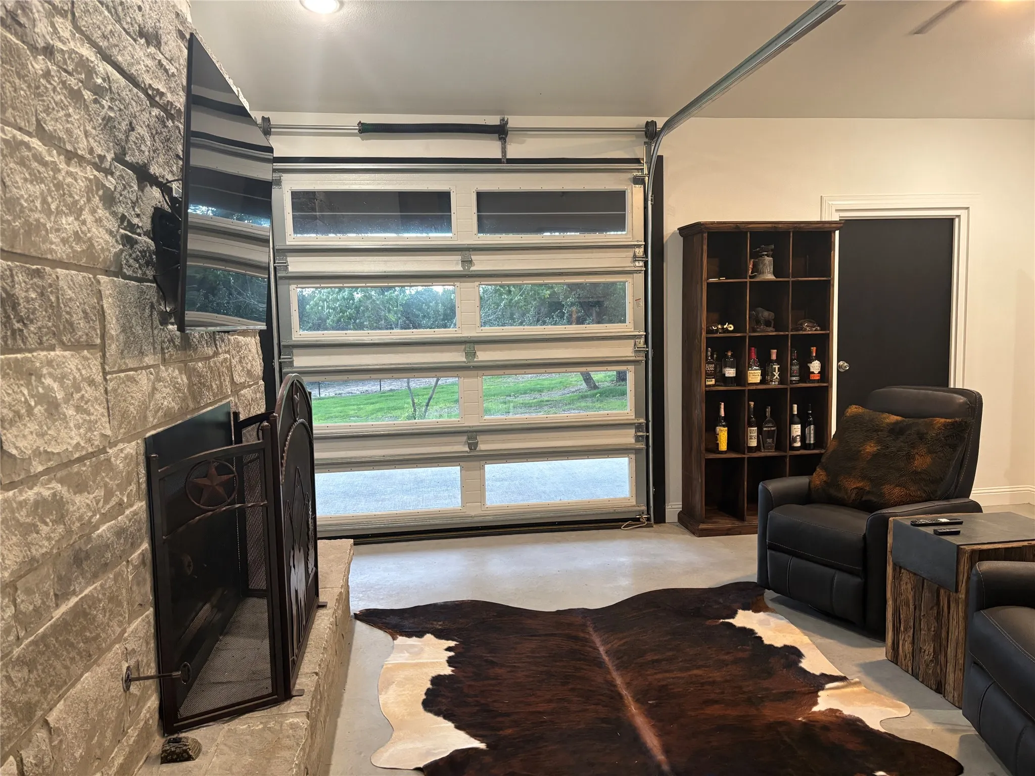 Single Family Residence For Rent in Hood County , 1034 Sanctuary Drive, Tolar, Texas 76476, 1 Bedroom, 1 Bathroom, Garage spaces, 553 Sqft, built in 2025, Price $2,500, mls#21281800, Real Estate Agent in Tolar, Homes For Rent in Hood county, Homes For Rent in Tolar, Realtor in Tolar Texas, Real Estate Brokerage Independent Realty Texas, Luminita Cordes Realtor