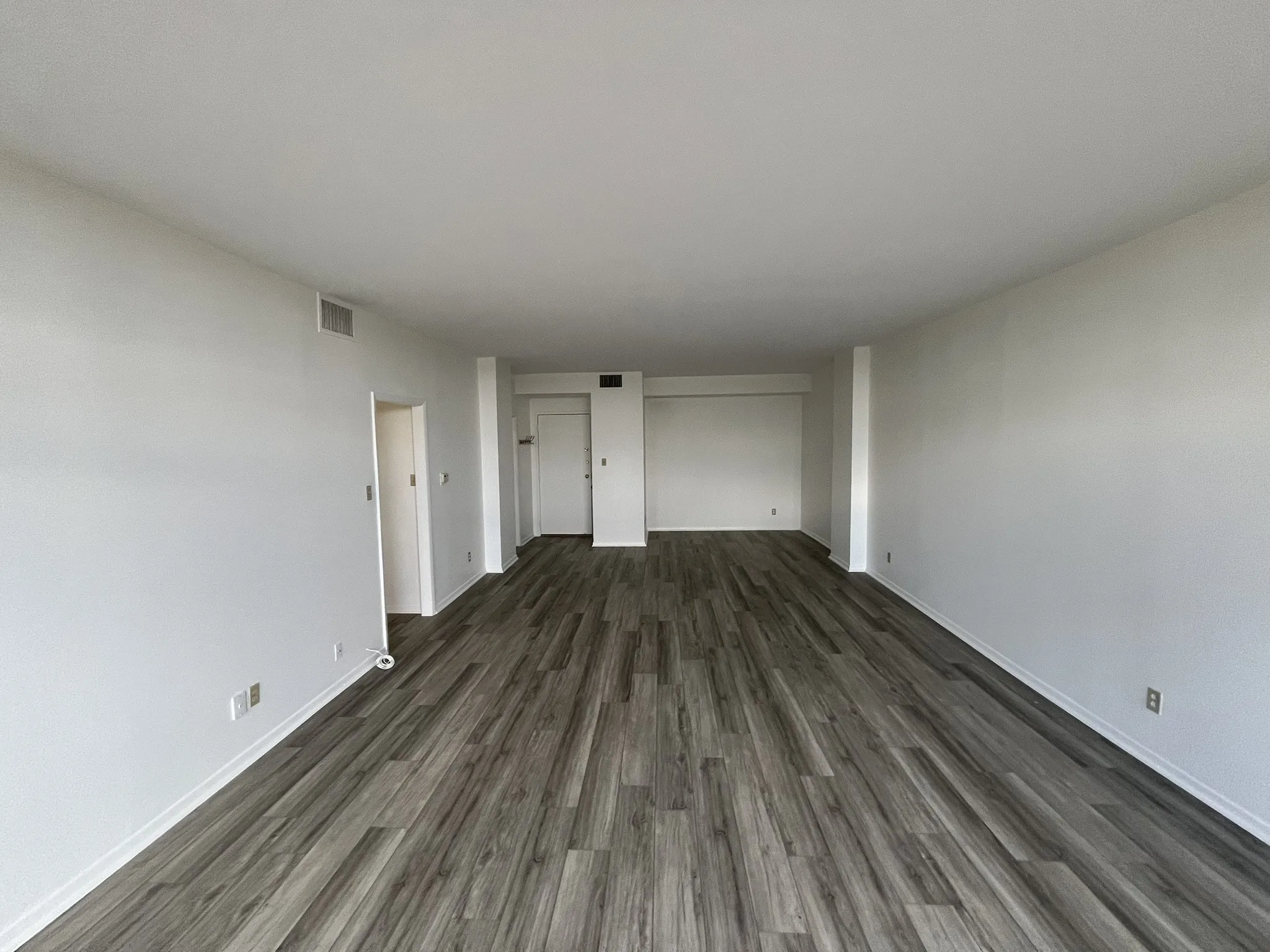Condominium For Sale in Dallas County , 5200 Keller Springs Road 526, Dallas, Texas 75248, 2 Bedroom, 2 Bathroom, Garage spaces, 1,685 Sqft, built in 1981, Price $290,000, mls#21282201, Real Estate Agent in Dallas, Homes For Sale in Dallas county, Homes For Sale in Dallas, Realtor in Dallas Texas, Real Estate Brokerage Independent Realty Texas, Luminita Cordes Realtor