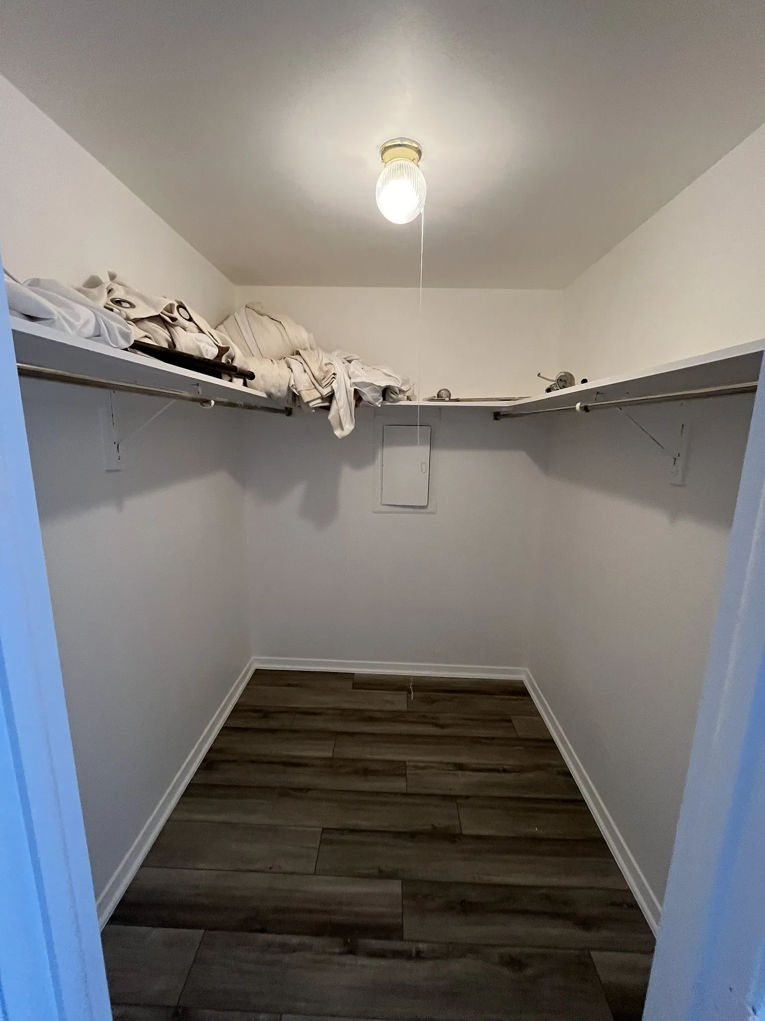 Condominium For Sale in Dallas County , 5200 Keller Springs Road 526, Dallas, Texas 75248, 2 Bedroom, 2 Bathroom, Garage spaces, 1,685 Sqft, built in 1981, Price $290,000, mls#21282201, Real Estate Agent in Dallas, Homes For Sale in Dallas county, Homes For Sale in Dallas, Realtor in Dallas Texas, Real Estate Brokerage Independent Realty Texas, Luminita Cordes Realtor