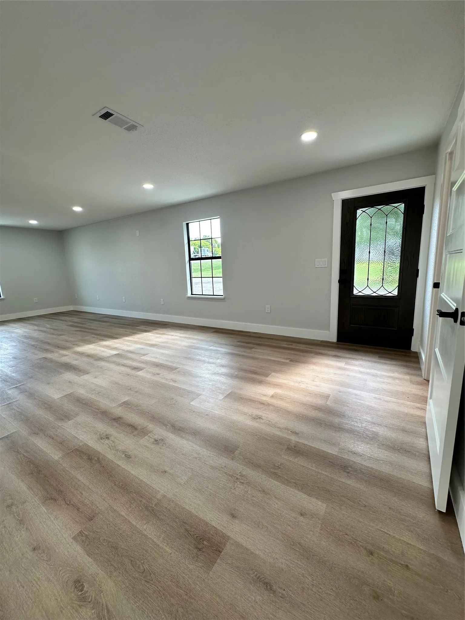 Business For Rent in Johnson County , 6033 S Highway 67 Highway S, Alvarado, Texas 76009, 0, 0, Garage spaces, 2,655 Sqft, built in 1975, Price $1,750, mls#21279446, Real Estate Agent in Alvarado, Homes For Rent in Johnson county, Homes For Rent in Alvarado, Realtor in Alvarado Texas, Real Estate Brokerage Independent Realty Texas, Luminita Cordes Realtor