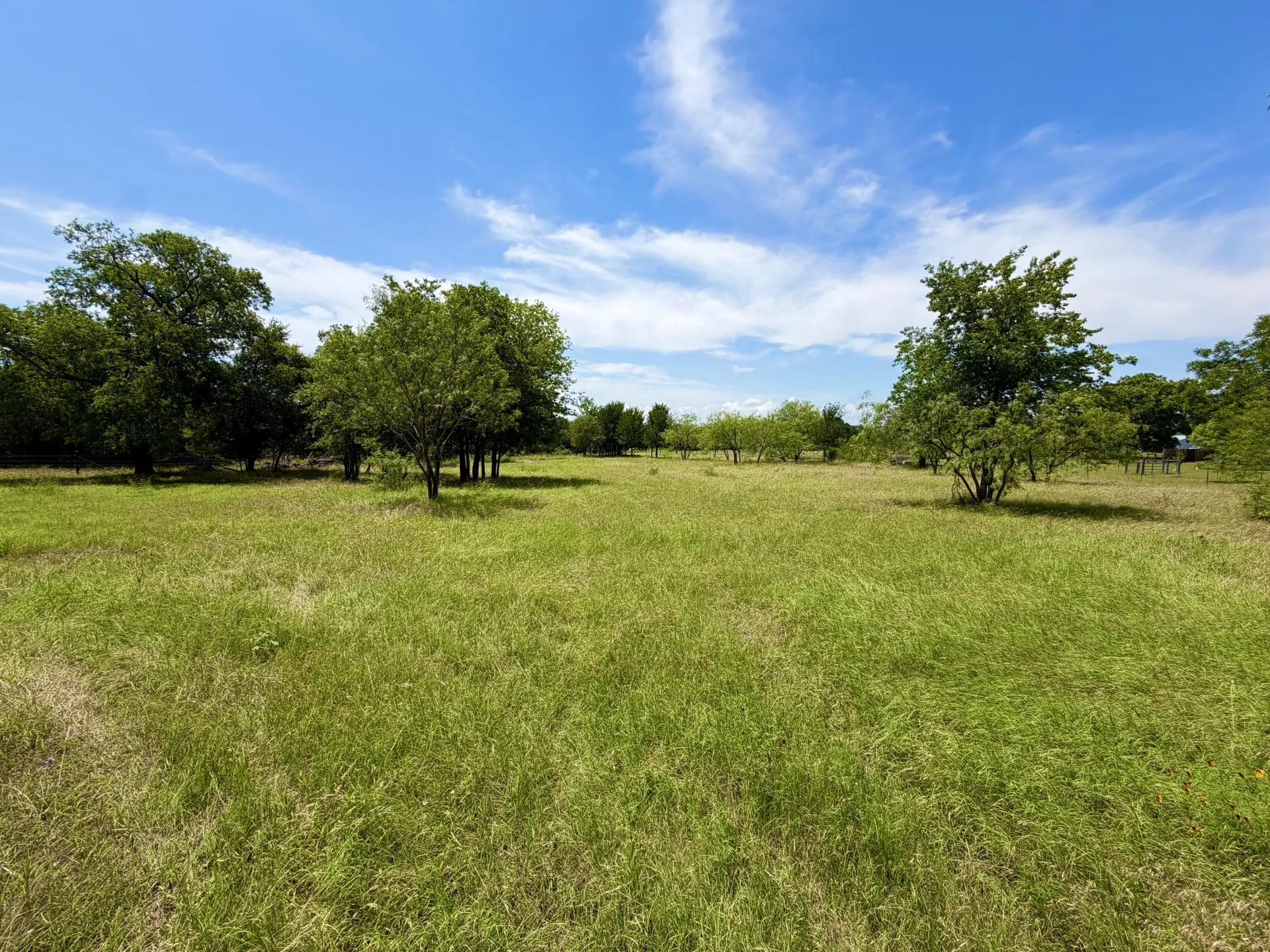 Manufactured Home For Sale in Bosque County , 646 County Road 1304, Morgan, Texas 76671, 0, 0, Garage spaces, 1,692 Sqft, built in 1973, mls#21282221, Real Estate Agent in Morgan, Homes For Sale in Bosque county, Homes For Sale in Morgan, Realtor in Morgan Texas, Real Estate Brokerage Independent Realty Texas, Luminita Cordes Realtor