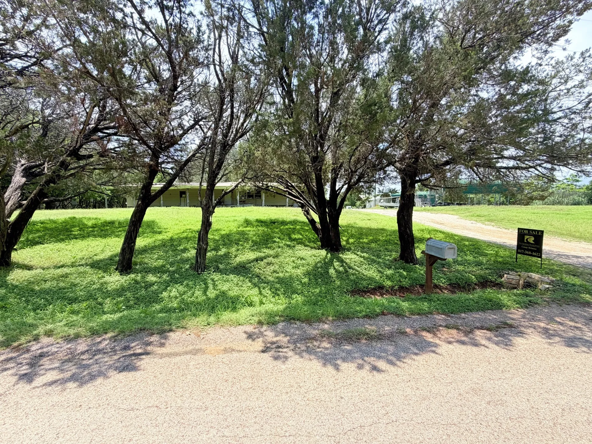 Manufactured Home For Sale in Bosque County , 646 County Road 1304, Morgan, Texas 76671, 0, 0, Garage spaces, 1,692 Sqft, built in 1973, mls#21282221, Real Estate Agent in Morgan, Homes For Sale in Bosque county, Homes For Sale in Morgan, Realtor in Morgan Texas, Real Estate Brokerage Independent Realty Texas, Luminita Cordes Realtor