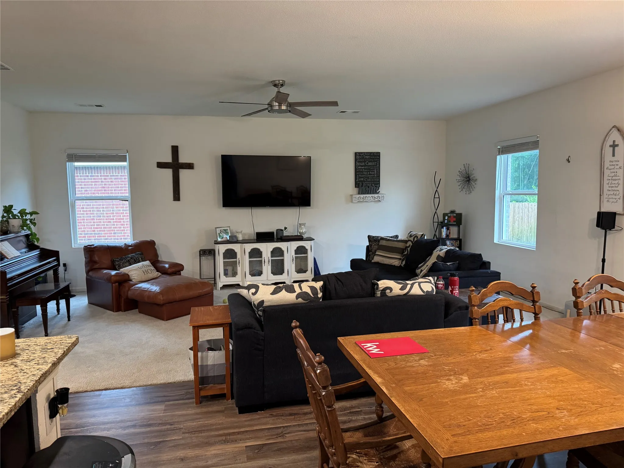 Single Family Residence For Sale in Ellis County , 2209 Cinnamon Springs Road, Glenn Heights, Texas 75154, 4 Bedroom, 2 Bathroom, 2 Garage spaces, 1,805 Sqft, built in 2018, mls#21280544, Real Estate Agent in Glenn Heights, Homes For Sale in Ellis county, Homes For Sale in Glenn Heights, Realtor in Glenn Heights Texas, Real Estate Brokerage Independent Realty Texas, Luminita Cordes Realtor