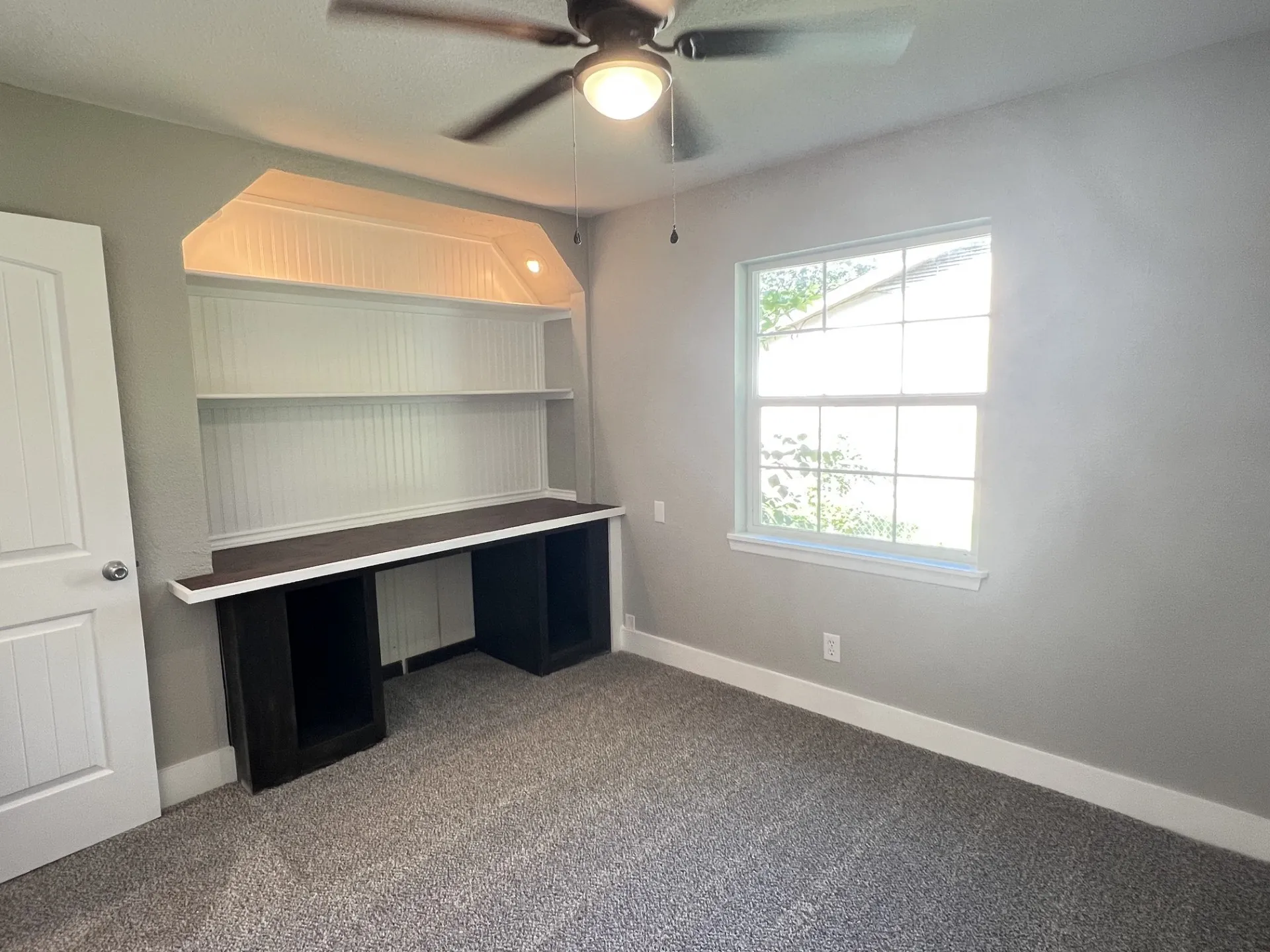 Single Family Residence For Sale in Fannin County , 302 Glen Oaks Road, Bonham, Texas 75418, 4 Bedroom, 3 Bathroom, Garage spaces, 2,028 Sqft, built in 1963, mls#21282246, Real Estate Agent in Bonham, Homes For Sale in Fannin county, Homes For Sale in Bonham, Realtor in Bonham Texas, Real Estate Brokerage Independent Realty Texas, Luminita Cordes Realtor