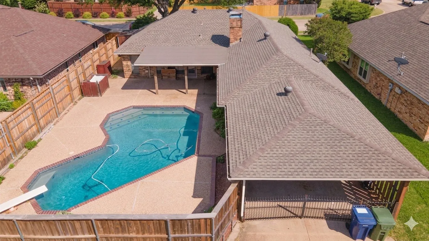 Single Family Residence For Sale in Dallas County , 338 Marriott Lane, Garland, Texas 75040, 3 Bedrooms, 2 Bathrooms, 2 Garage spaces, 2,239 Sqft, built in 1981, Price $379,990, mls#21282254, Real Estate Agent in Garland, Homes For Sale in Dallas county, Homes For Sale in Garland, Realtor in Garland Texas, Real Estate Brokerage Independent Realty Texas, Luminita Cordes Realtor