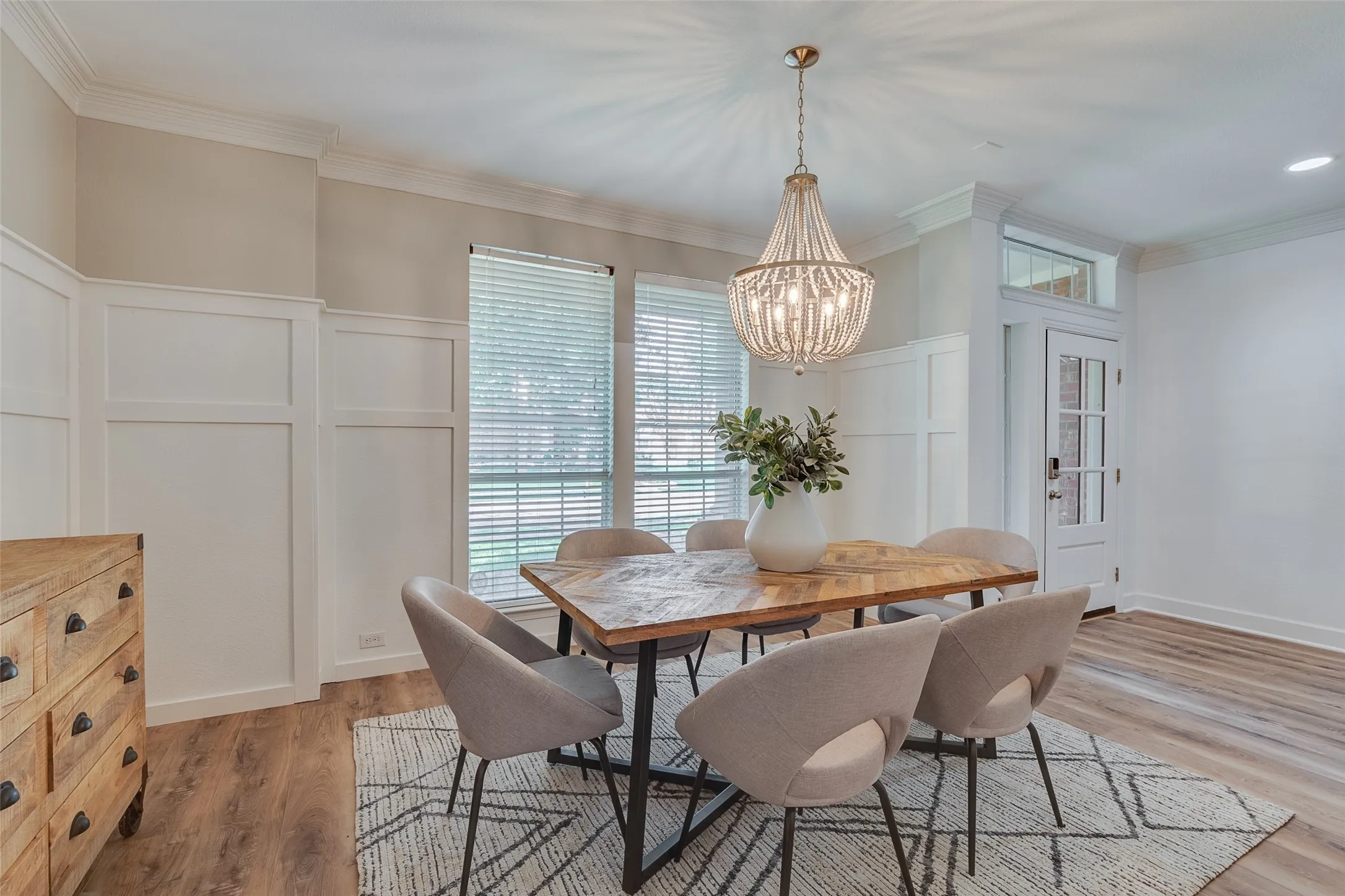 Single Family Residence For Rent in Denton County , 4411 Voyager Drive, Frisco, Texas 75034, 4 Bedroom, 4 Bathroom, 2 Garage spaces, 3,021 Sqft, built in 2000, mls#21282255, Real Estate Agent in Frisco, Homes For Rent in Denton county, Homes For Rent in Frisco, Realtor in Frisco Texas, Real Estate Brokerage Independent Realty Texas, Luminita Cordes Realtor
