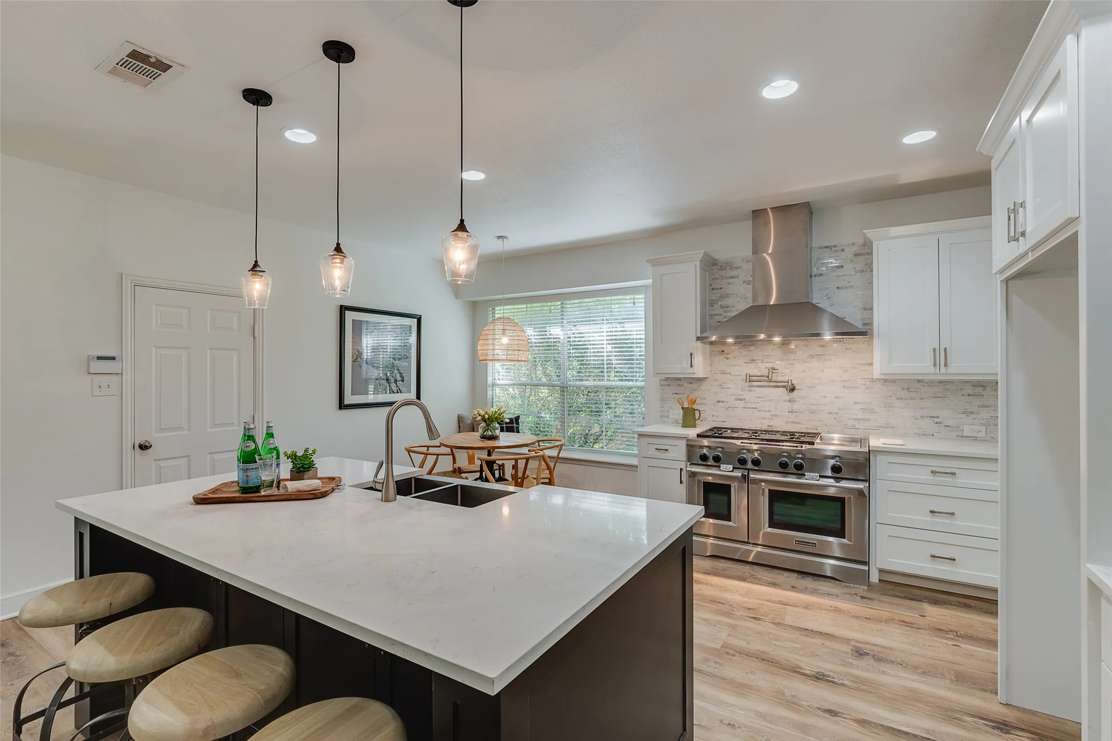Single Family Residence For Rent in Denton County , 4411 Voyager Drive, Frisco, Texas 75034, 4 Bedroom, 4 Bathroom, 2 Garage spaces, 3,021 Sqft, built in 2000, mls#21282255, Real Estate Agent in Frisco, Homes For Rent in Denton county, Homes For Rent in Frisco, Realtor in Frisco Texas, Real Estate Brokerage Independent Realty Texas, Luminita Cordes Realtor