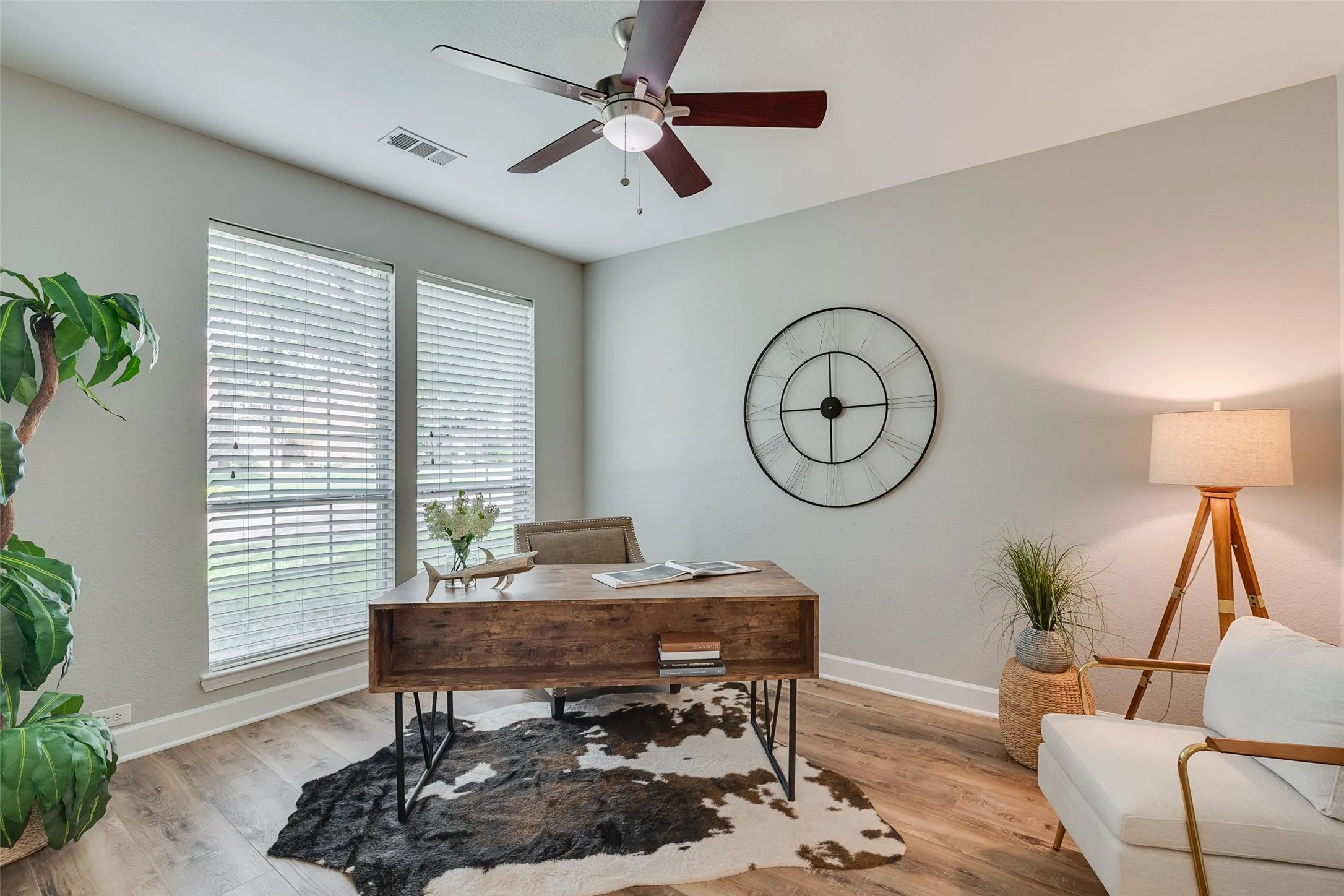 Single Family Residence For Rent in Denton County , 4411 Voyager Drive, Frisco, Texas 75034, 4 Bedroom, 4 Bathroom, 2 Garage spaces, 3,021 Sqft, built in 2000, mls#21282255, Real Estate Agent in Frisco, Homes For Rent in Denton county, Homes For Rent in Frisco, Realtor in Frisco Texas, Real Estate Brokerage Independent Realty Texas, Luminita Cordes Realtor