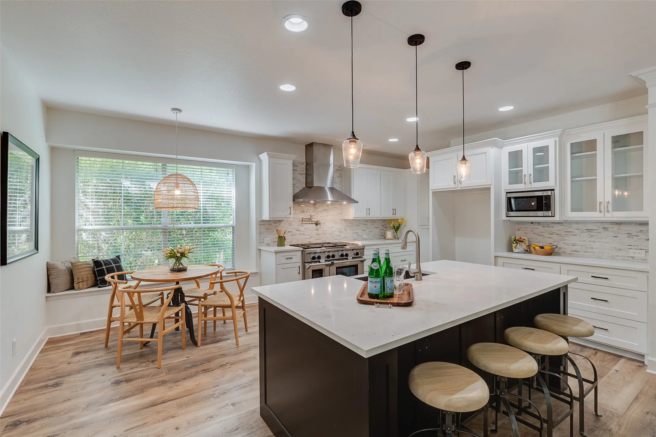 Single Family Residence For Rent in Denton County , 4411 Voyager Drive, Frisco, Texas 75034, 4 Bedroom, 4 Bathroom, 2 Garage spaces, 3,021 Sqft, built in 2000, mls#21282255, Real Estate Agent in Frisco, Homes For Rent in Denton county, Homes For Rent in Frisco, Realtor in Frisco Texas, Real Estate Brokerage Independent Realty Texas, Luminita Cordes Realtor