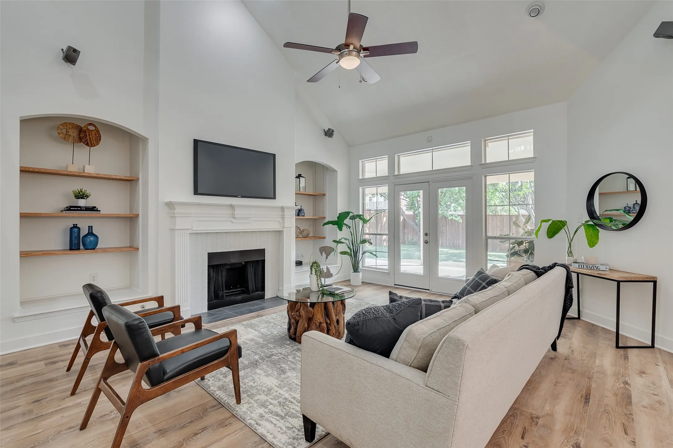 Single Family Residence For Rent in Denton County , 4411 Voyager Drive, Frisco, Texas 75034, 4 Bedroom, 4 Bathroom, 2 Garage spaces, 3,021 Sqft, built in 2000, mls#21282255, Real Estate Agent in Frisco, Homes For Rent in Denton county, Homes For Rent in Frisco, Realtor in Frisco Texas, Real Estate Brokerage Independent Realty Texas, Luminita Cordes Realtor