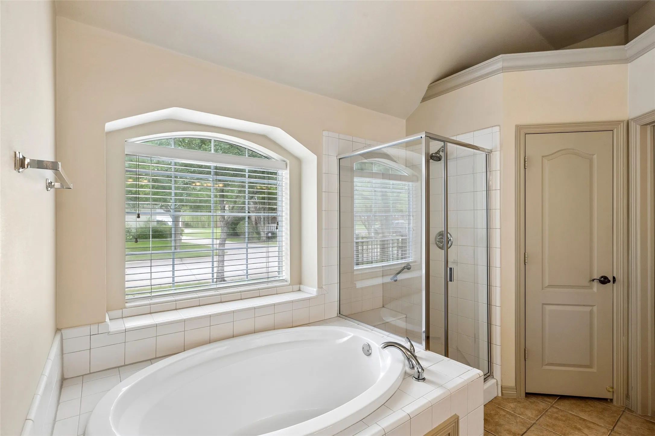 Single Family Residence For Sale in Tarrant County , 6016 Frost Street, North Richland Hills, Texas 76180, 3 Bedroom, 2 Bathroom, 2 Garage spaces, 1,702 Sqft, built in 2003, mls#21281277, Real Estate Agent in North Richland Hills, Homes For Sale in Tarrant county, Homes For Sale in North Richland Hills, Realtor in North Richland Hills Texas, Real Estate Brokerage Independent Realty Texas, Luminita Cordes Realtor
