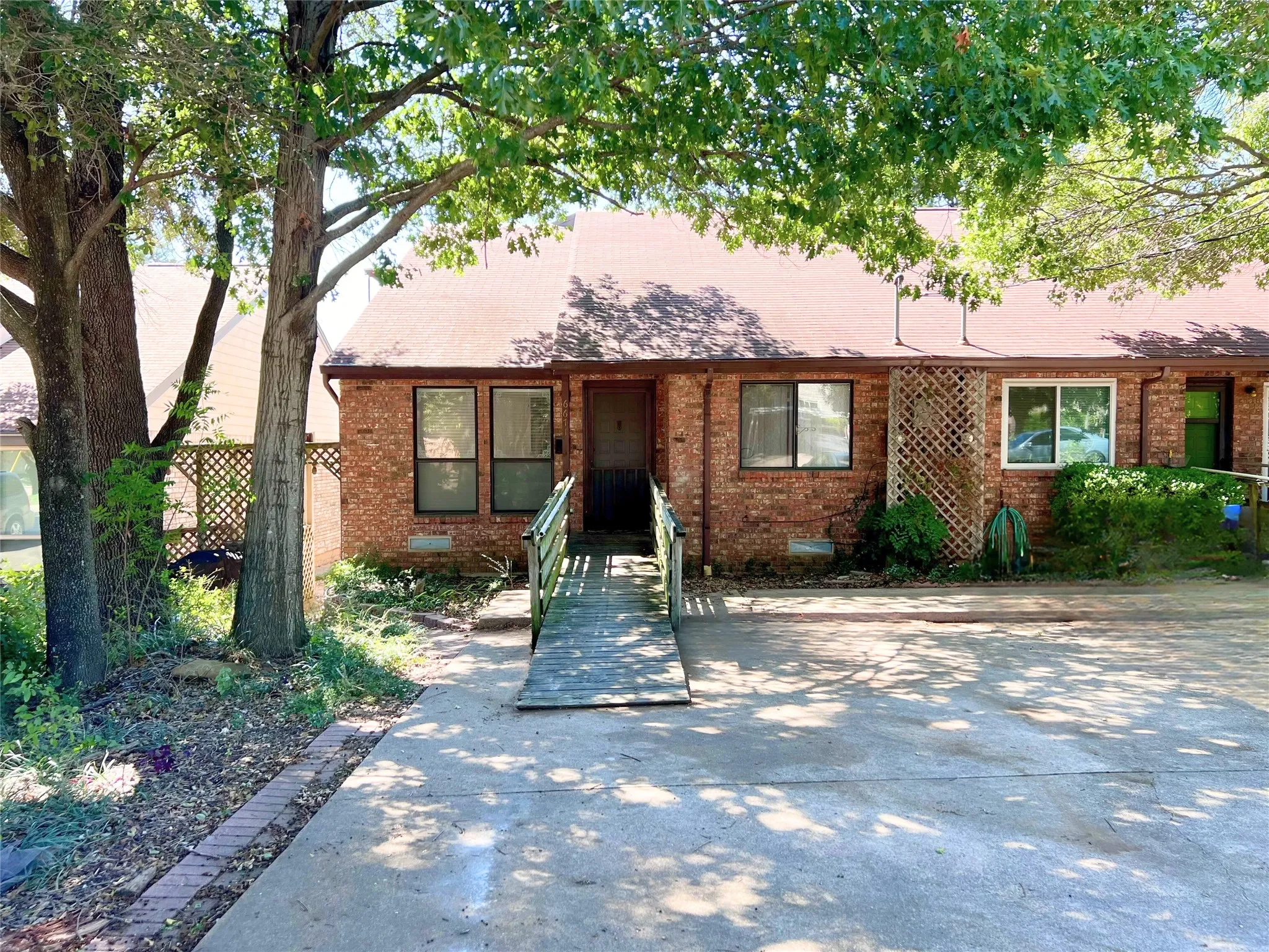 Single Family Residence For Sale in Dallas County , 6671 Nyman Drive, Dallas, Texas 75236, 5 Bedroom, 4 Bathroom, Garage spaces, 2,414 Sqft, built in 1986, mls#21282072, Real Estate Agent in Dallas, Homes For Sale in Dallas county, Homes For Sale in Dallas, Realtor in Dallas Texas, Real Estate Brokerage Independent Realty Texas, Luminita Cordes Realtor