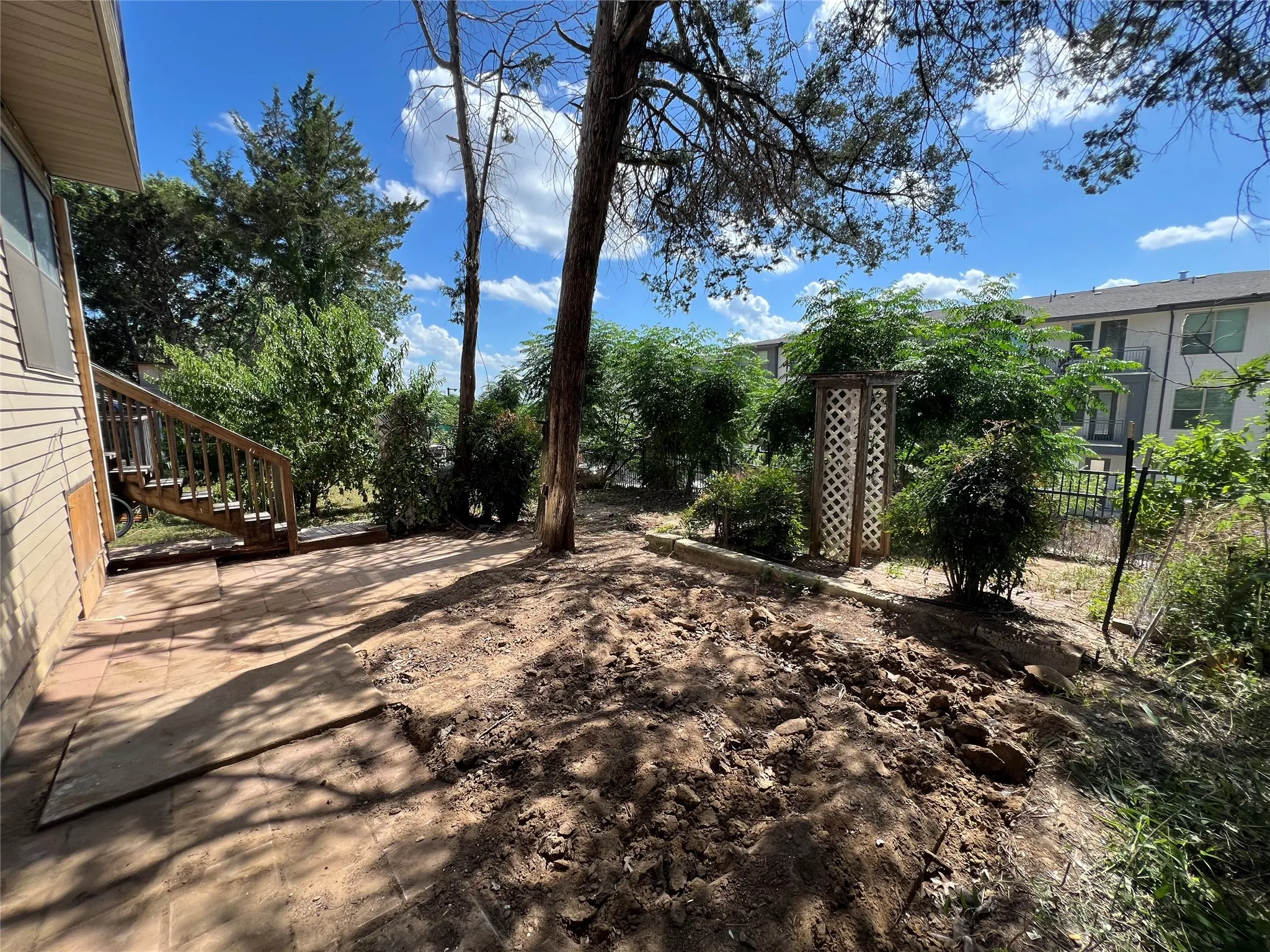 Single Family Residence For Sale in Dallas County , 6671 Nyman Drive, Dallas, Texas 75236, 5 Bedroom, 4 Bathroom, Garage spaces, 2,414 Sqft, built in 1986, mls#21282072, Real Estate Agent in Dallas, Homes For Sale in Dallas county, Homes For Sale in Dallas, Realtor in Dallas Texas, Real Estate Brokerage Independent Realty Texas, Luminita Cordes Realtor