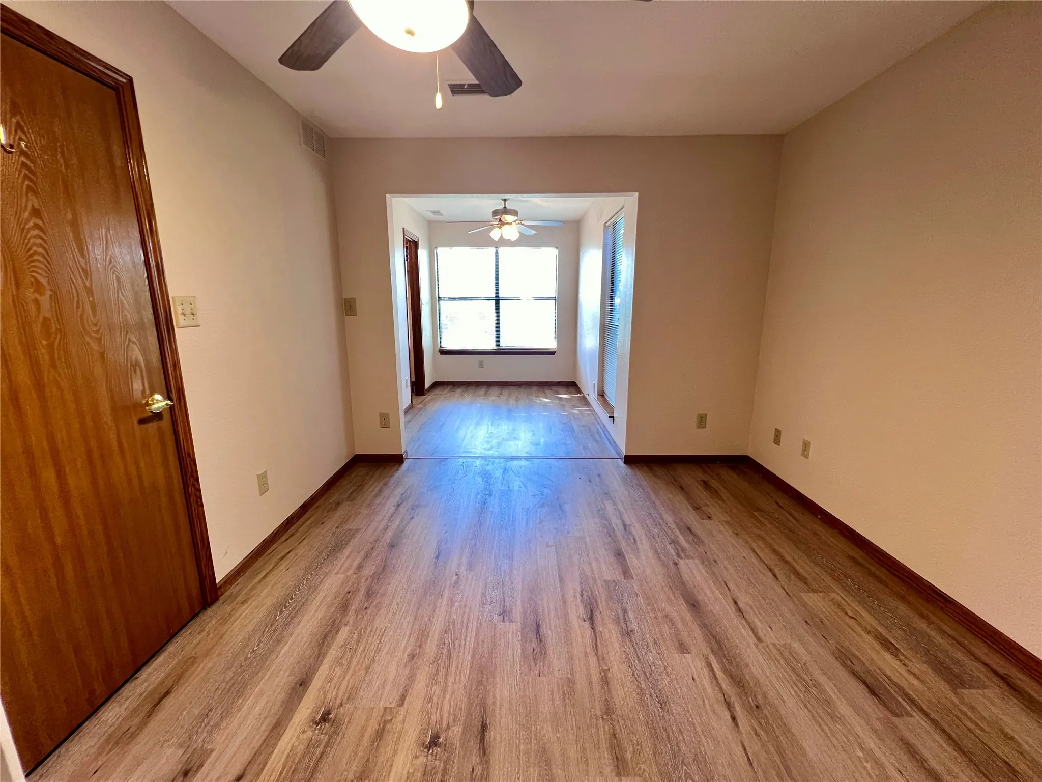 Single Family Residence For Sale in Dallas County , 6671 Nyman Drive, Dallas, Texas 75236, 5 Bedroom, 4 Bathroom, Garage spaces, 2,414 Sqft, built in 1986, mls#21282072, Real Estate Agent in Dallas, Homes For Sale in Dallas county, Homes For Sale in Dallas, Realtor in Dallas Texas, Real Estate Brokerage Independent Realty Texas, Luminita Cordes Realtor
