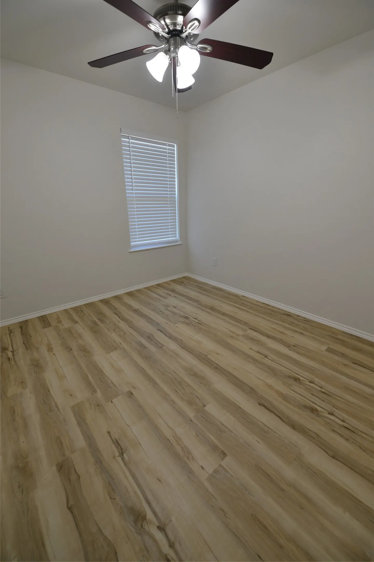 Single Family Residence For Rent in Ellis County , 2393 Murphy Court, Red Oak, Texas 75154, 3 Bedrooms, 3 Bathrooms, Garage spaces, 1,500 Sqft, built in 2025, Price $1,995, mls#21282302, Real Estate Agent in Red Oak, Homes For Rent in Ellis county, Homes For Rent in Red Oak, Realtor in Red Oak Texas, Real Estate Brokerage Independent Realty Texas, Luminita Cordes Realtor